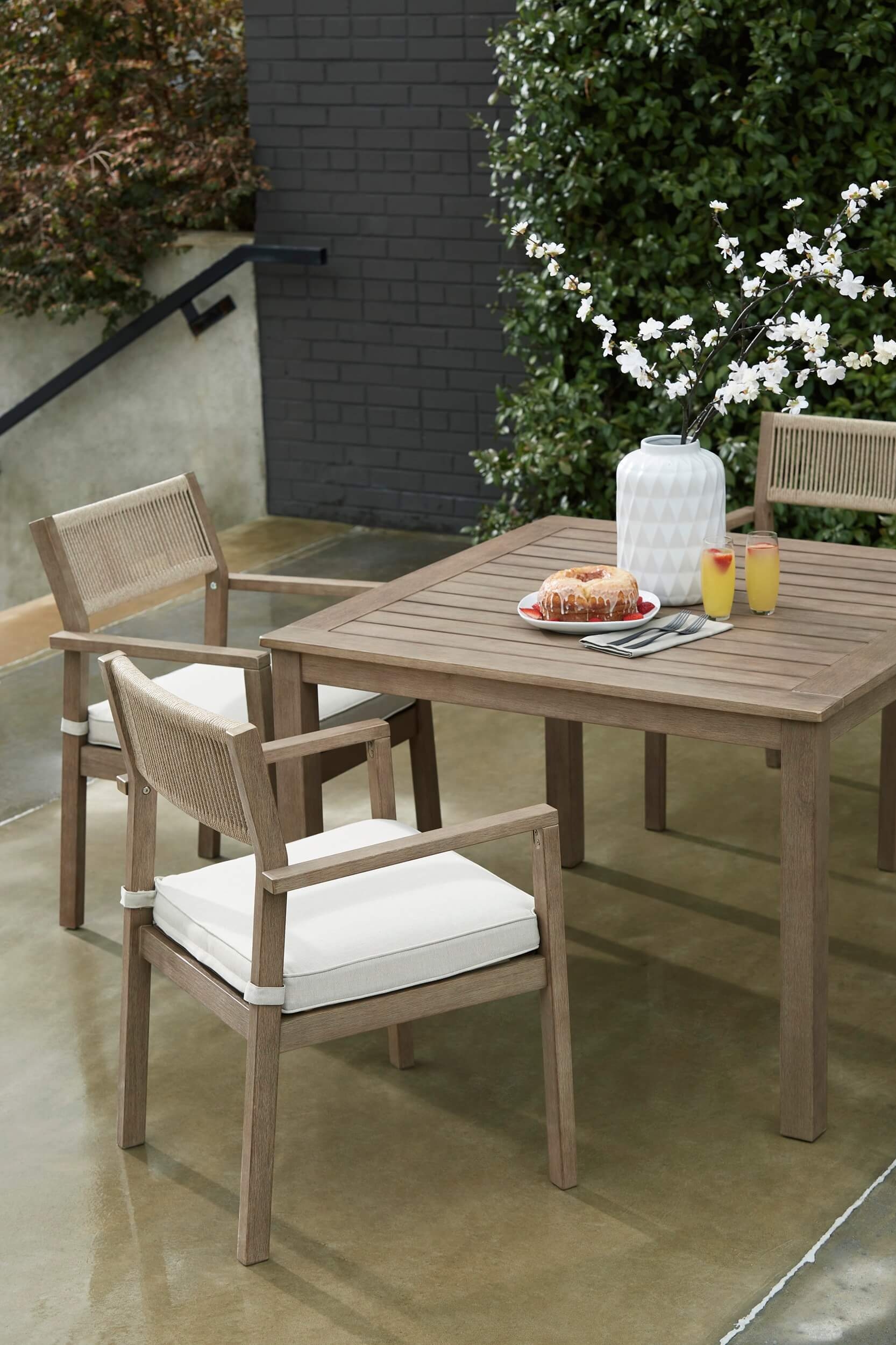 Aria Plains Outdoor Eucalyptus Wood/Rope Dining Arm Chair, Set of 2
