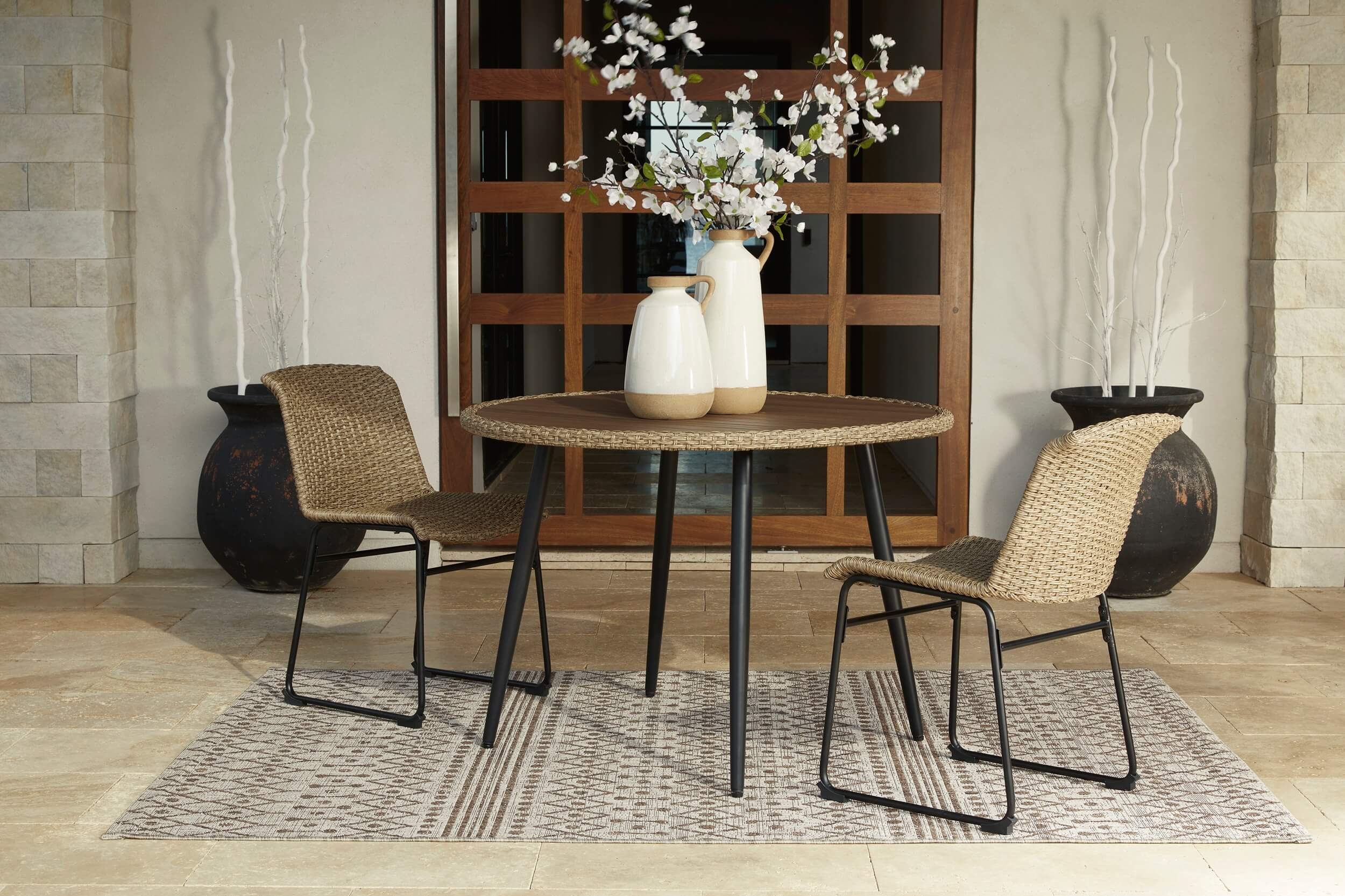 Amaris Outdoor Resin Round Patio Dining Set
