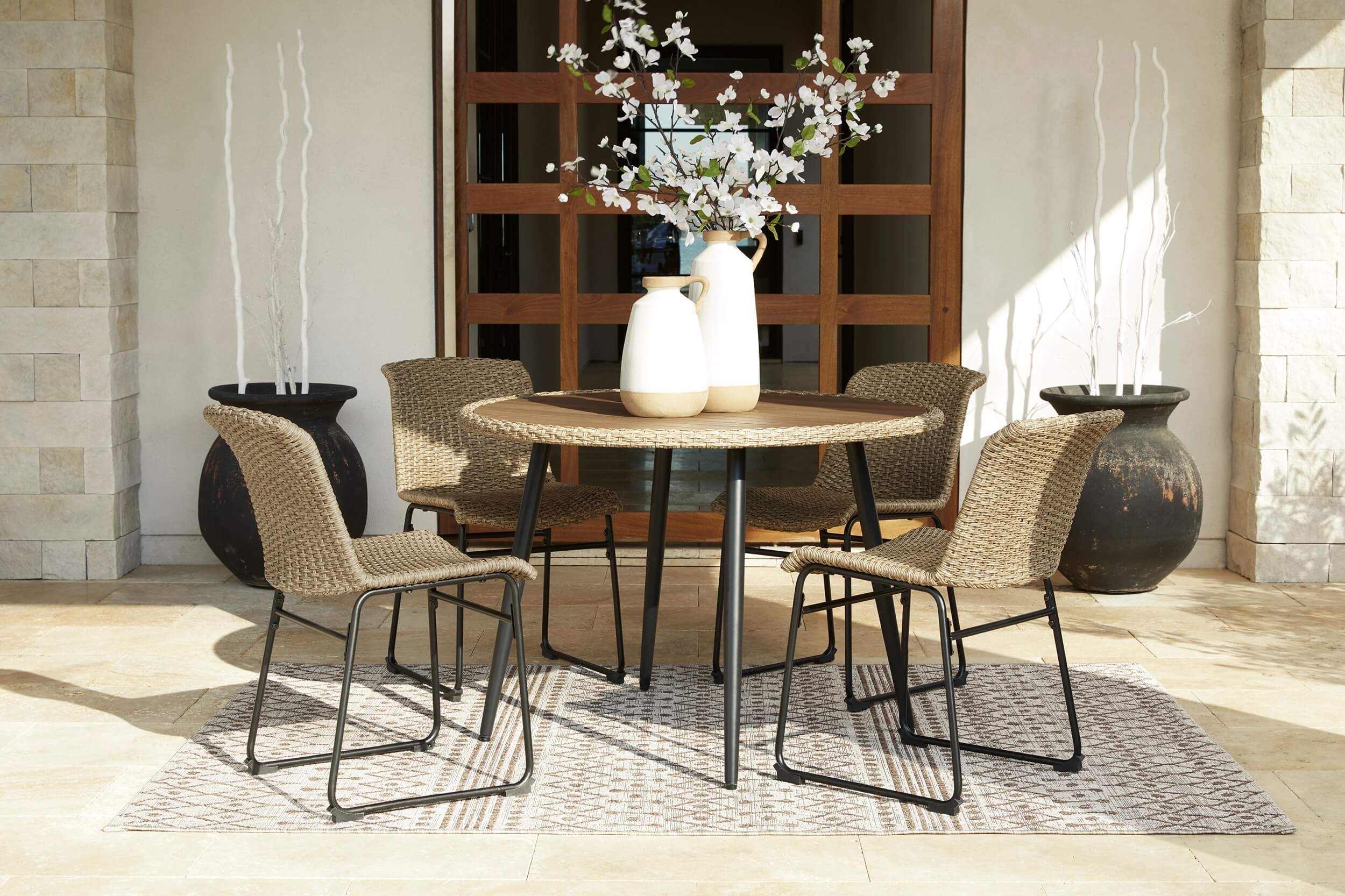 Amaris Outdoor Resin Round Patio Dining Set