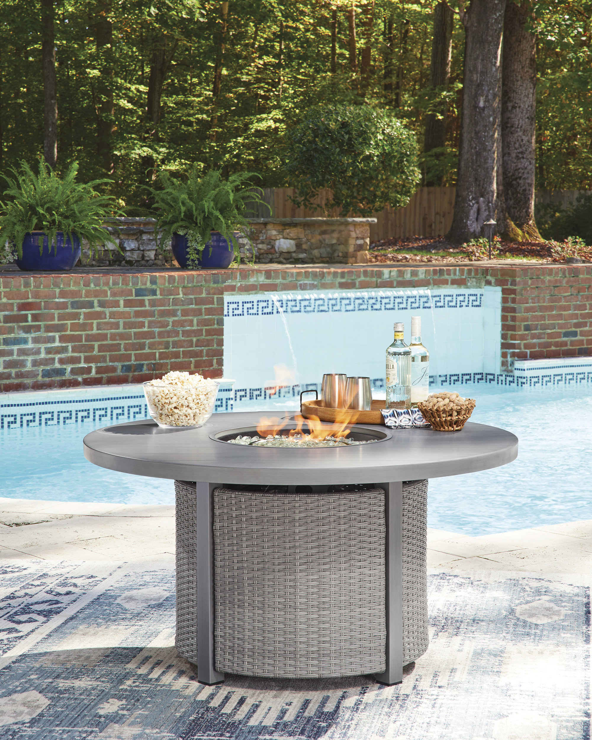 Half Moon Beach Round Aluminum/Resin Wicker Fire Pit Table