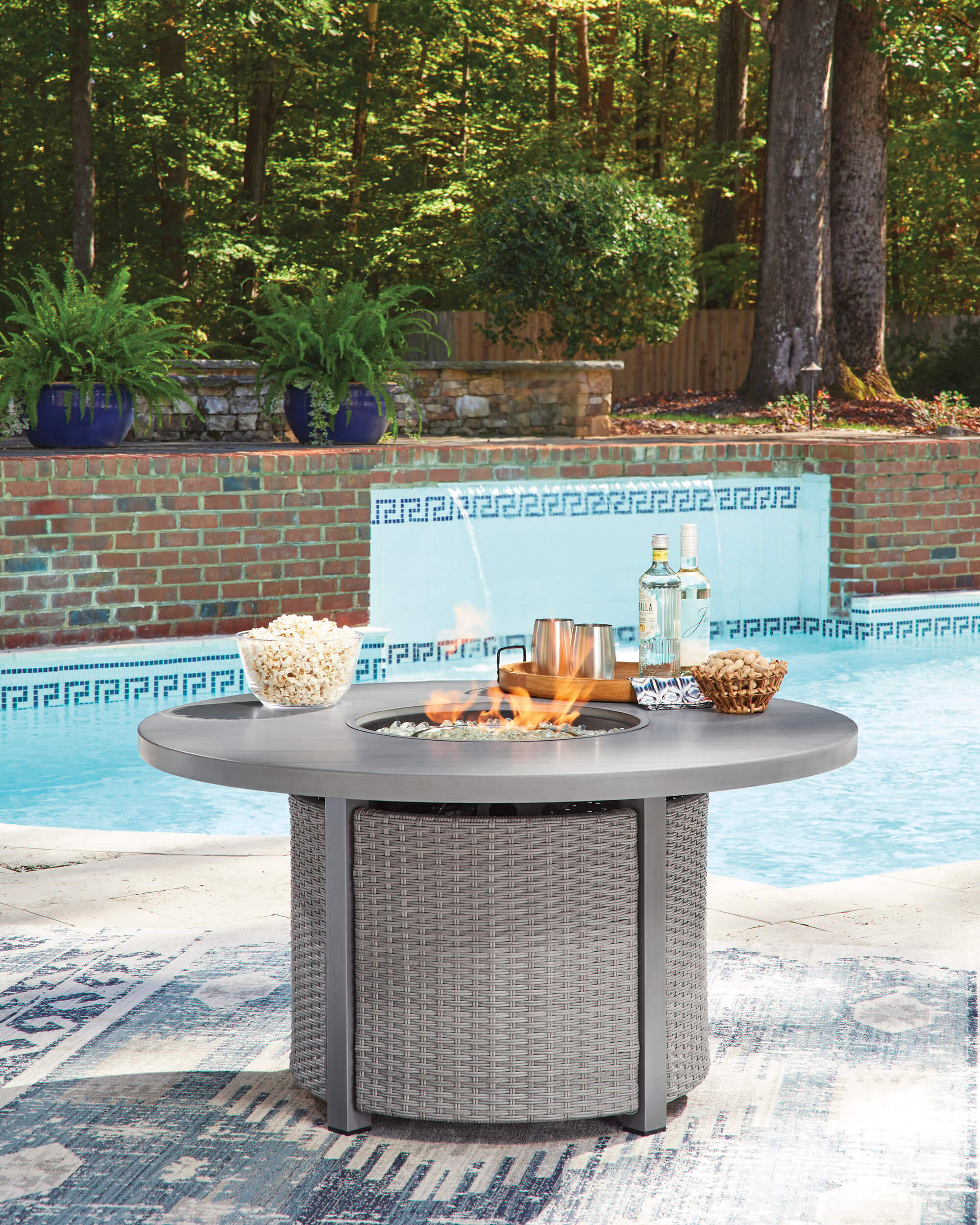 Half Moon Beach Resin Wicker/Aluminum Patio Set