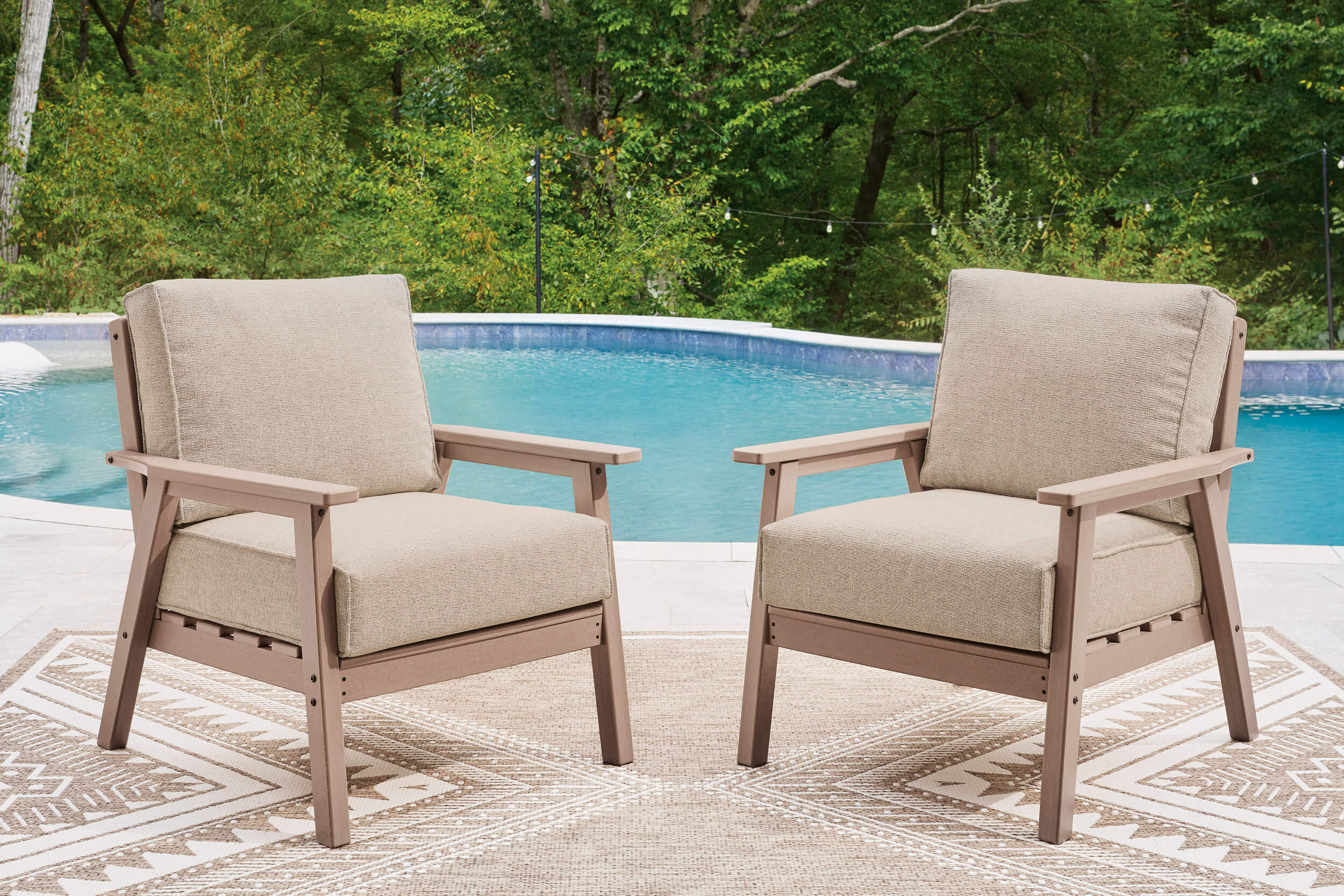 Grover Beach HDPE/Polyester Patio Set