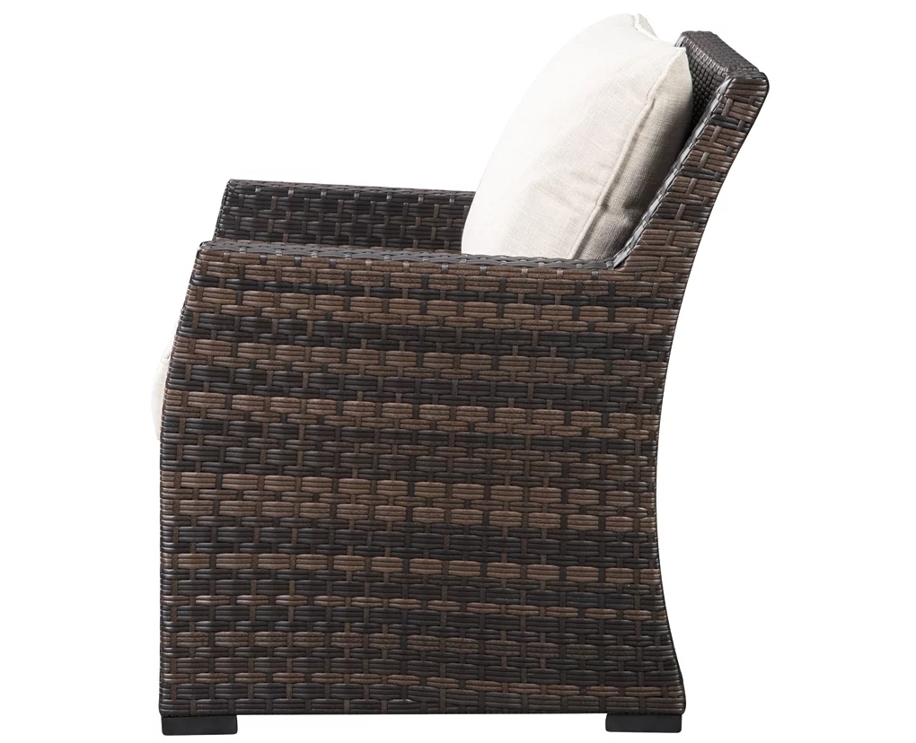 Ashley SM Easy Isle Resin/Fabric Lounge Chair w/Cushion
