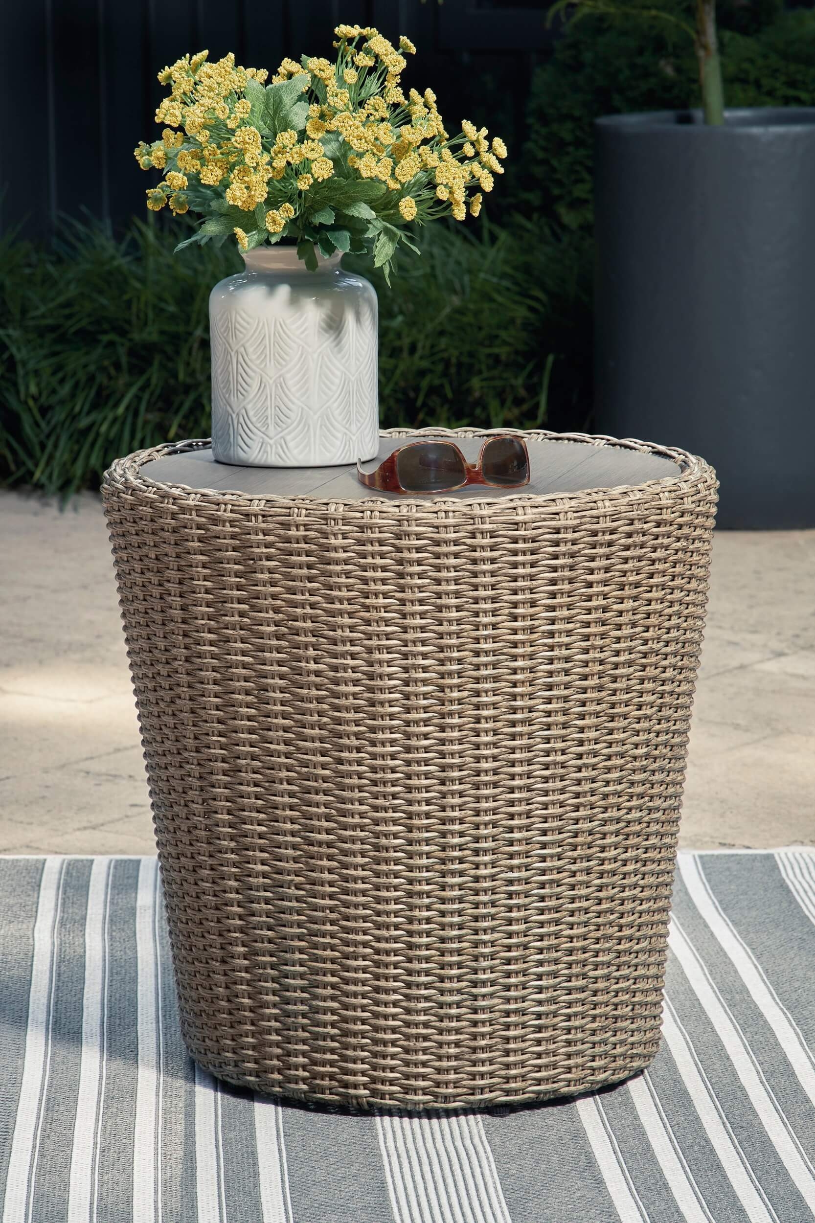 Danson Outdoor Aluminum Top/Resin Wicker End Table