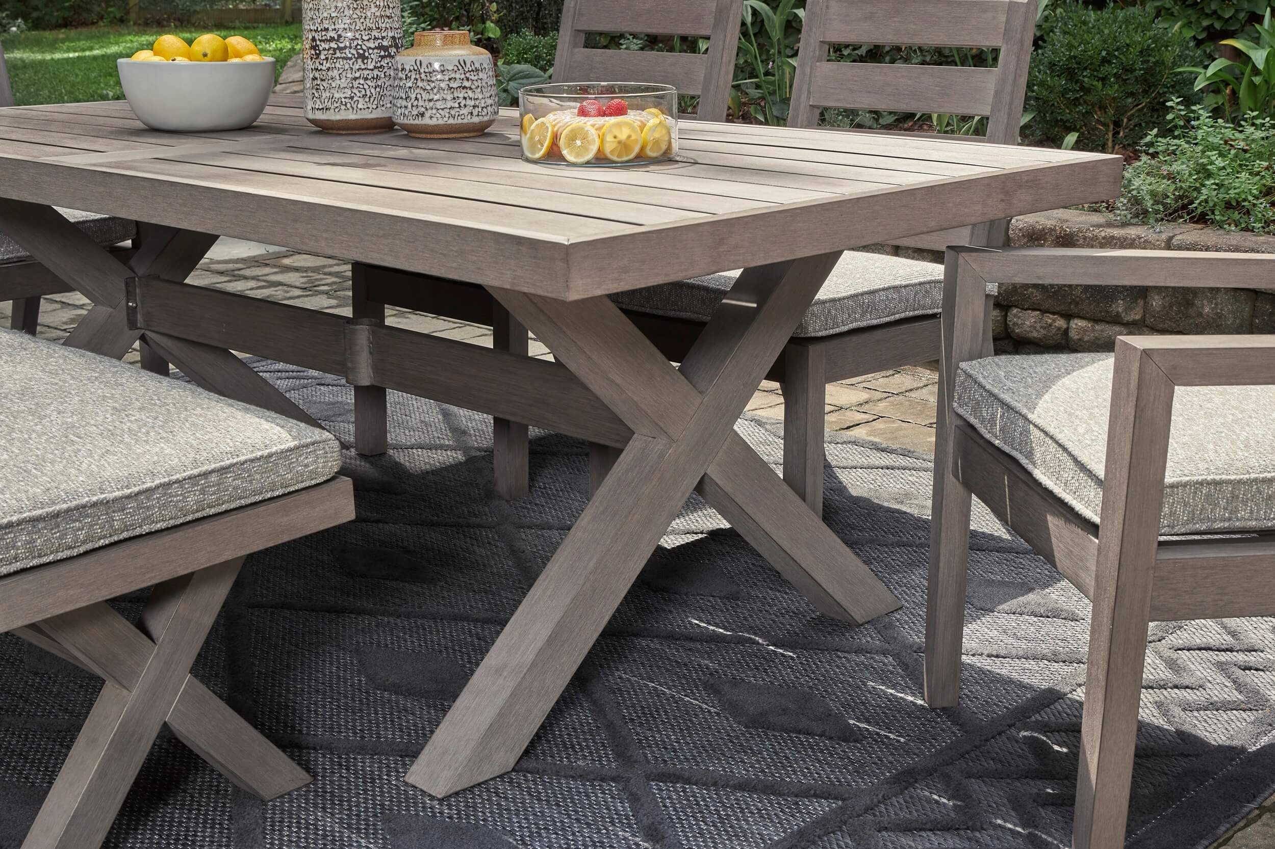 Hillside Barn Outdoor Nuvella Fabric/Weatherwood Dining Set