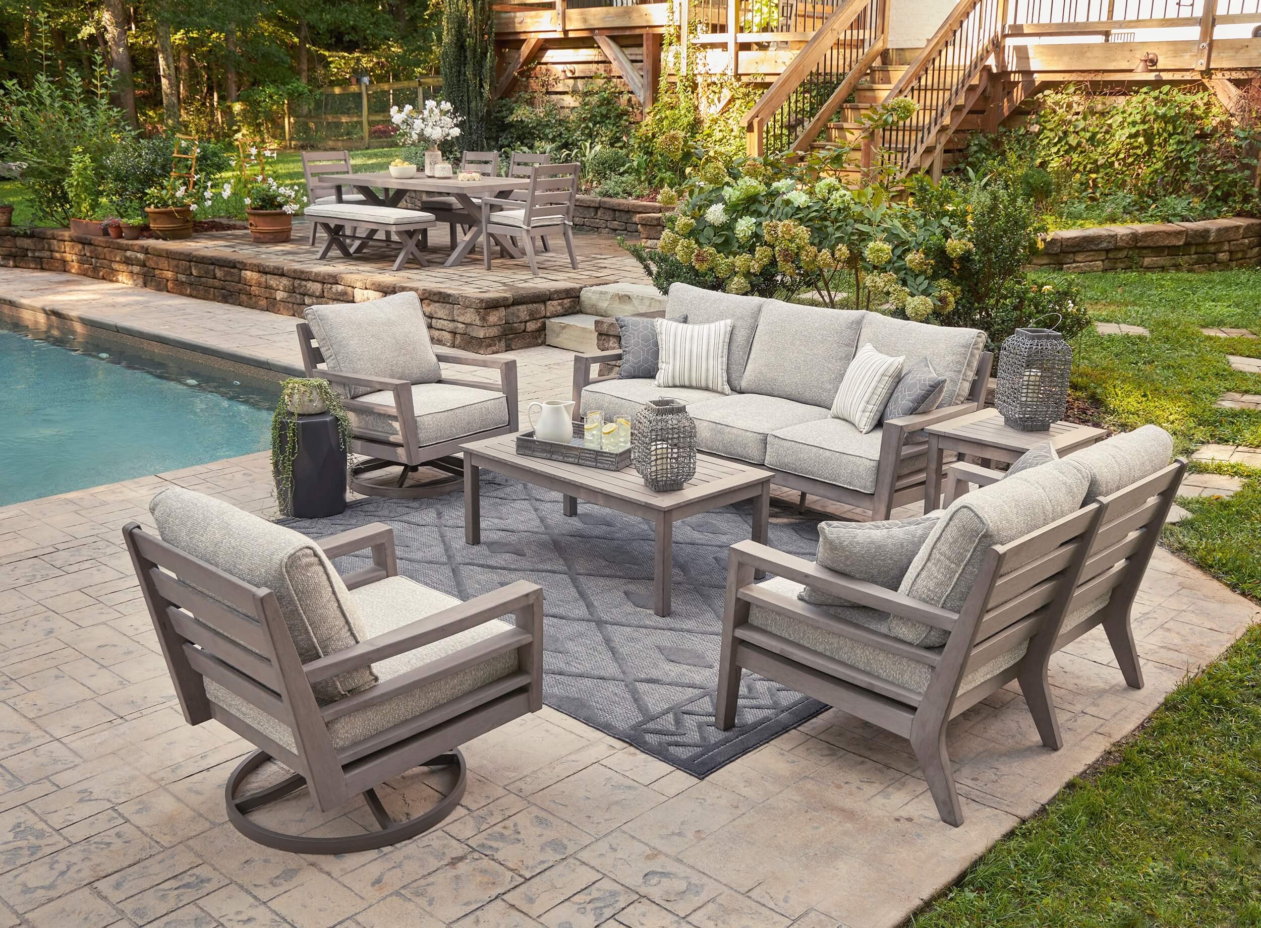 Hillside Barn Outdoor Nuvella Fabric/Weatherwood Set w/Pillows