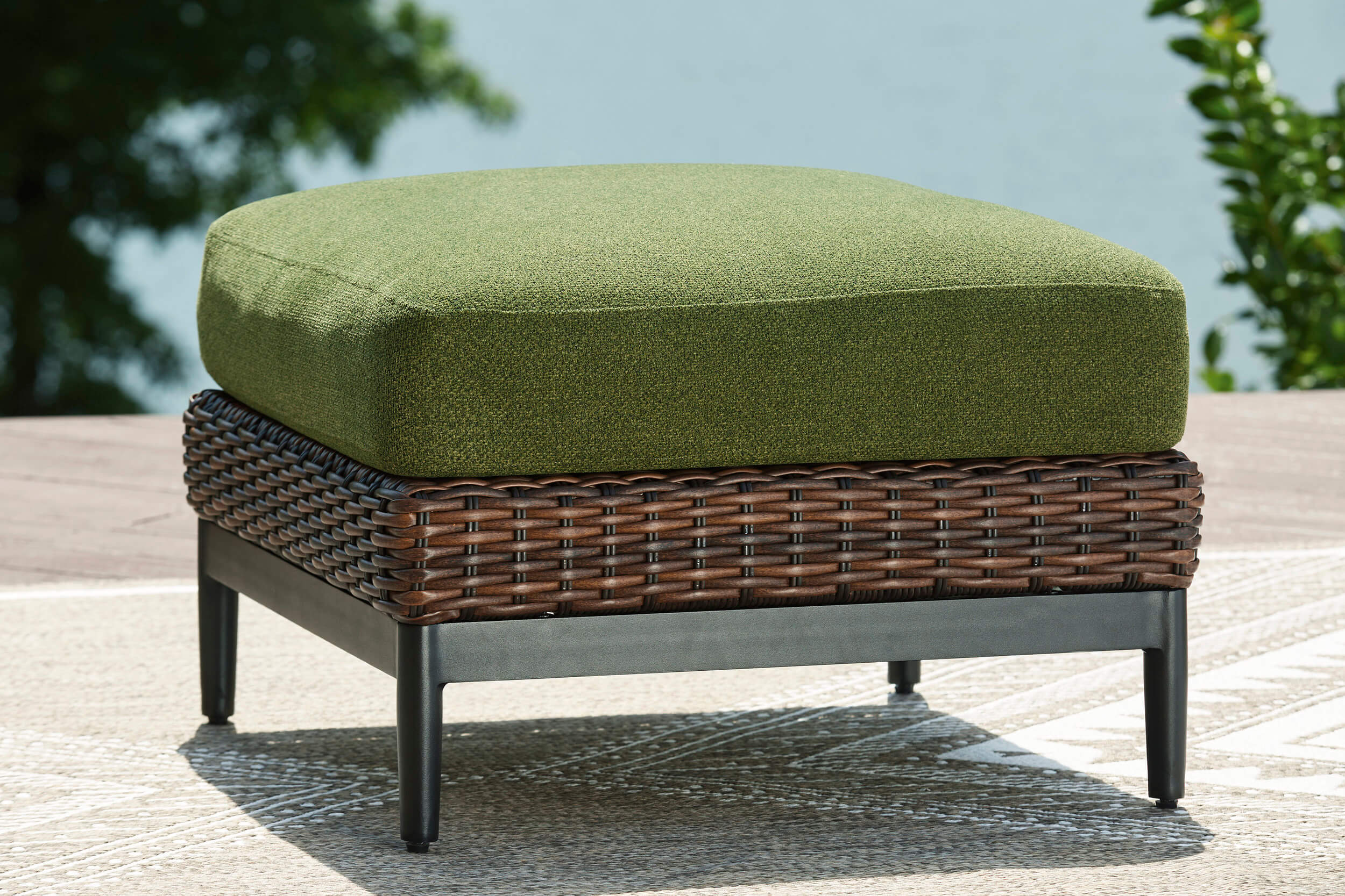 Horizon Hall Resin Wicker/Aluminum Loveseat with Cushion