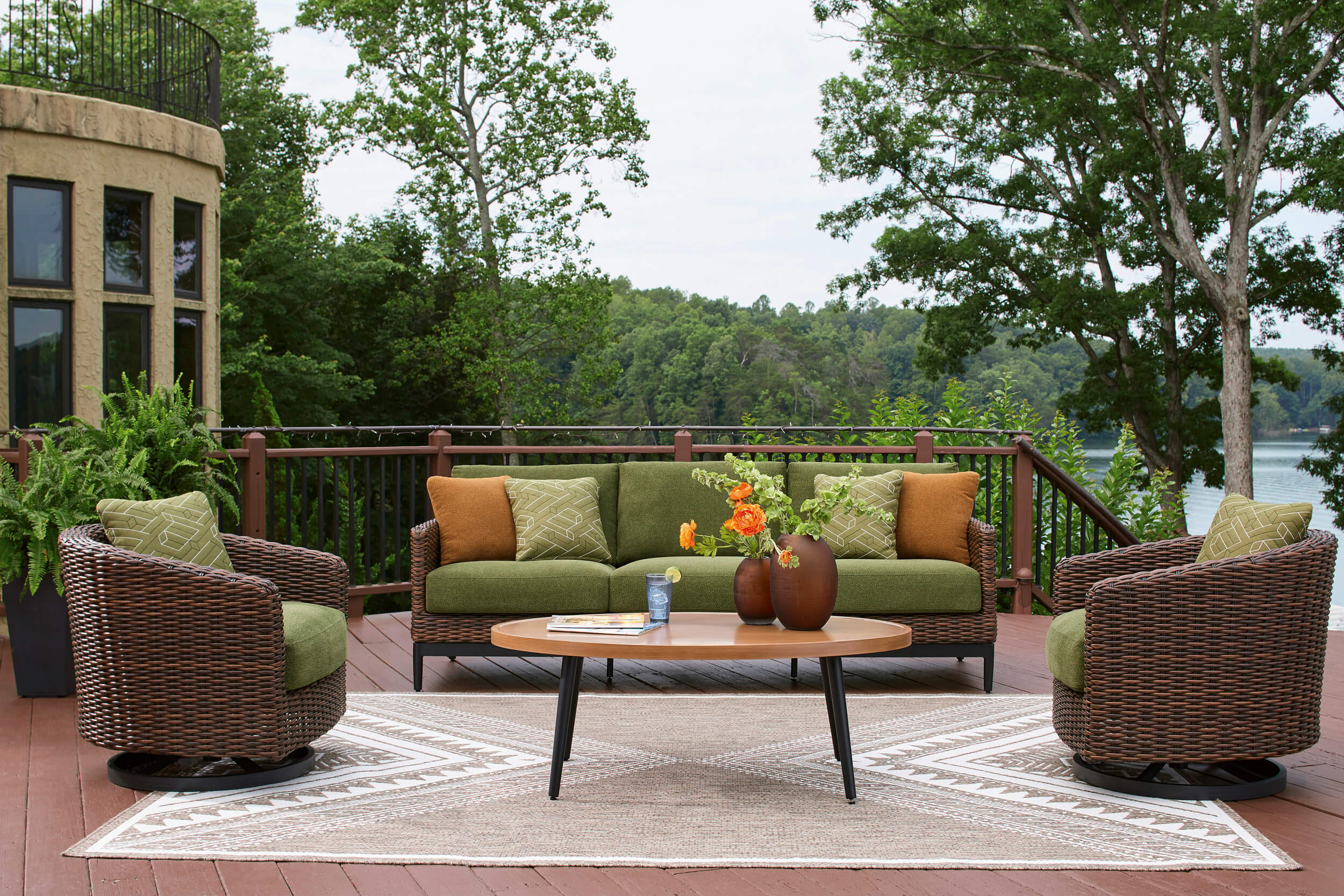 Horizon Hall Resin Wicker/Aluminum Sofa with Cushion