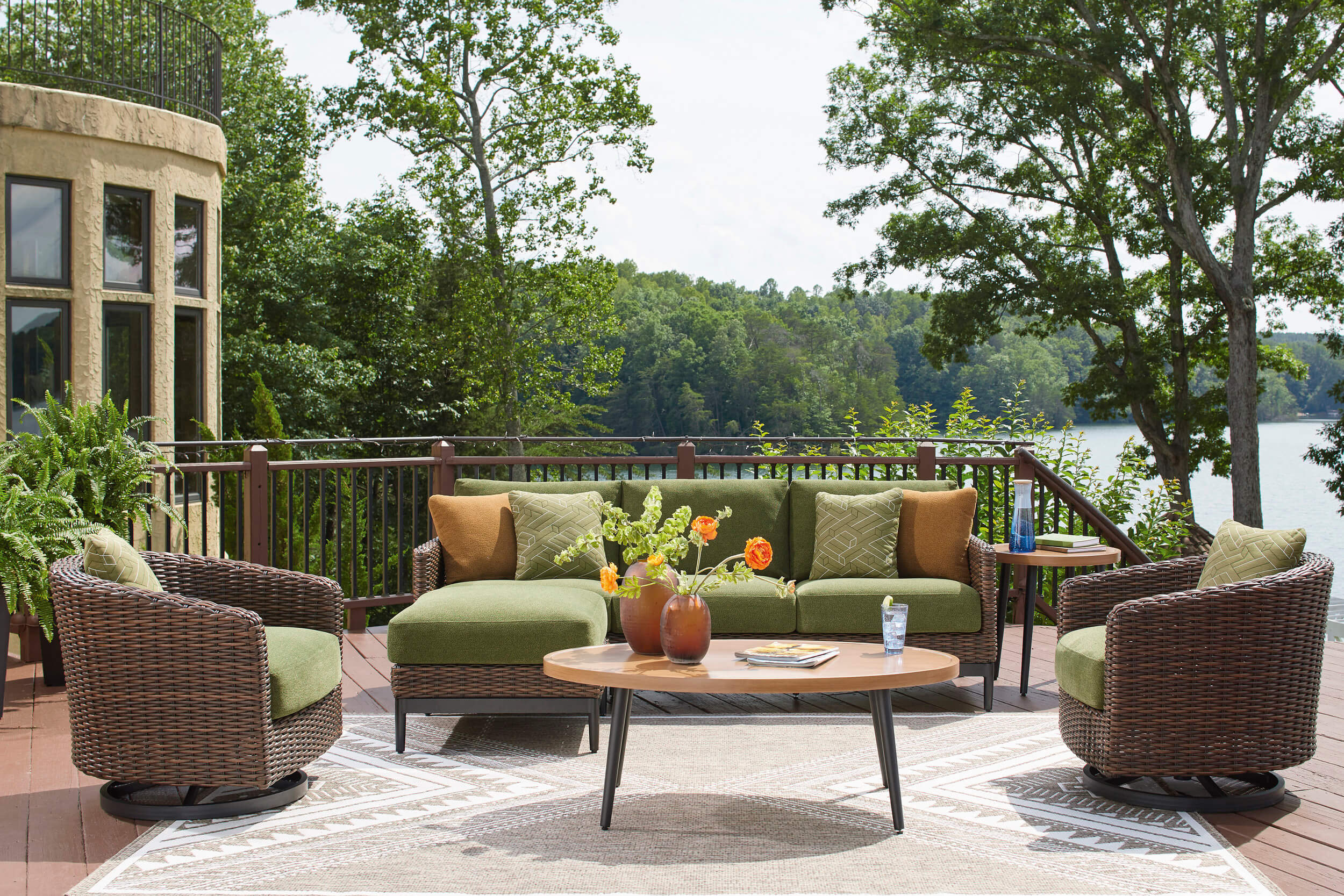 Horizon Hall Resin Wicker/Aluminum Sofa with Cushion