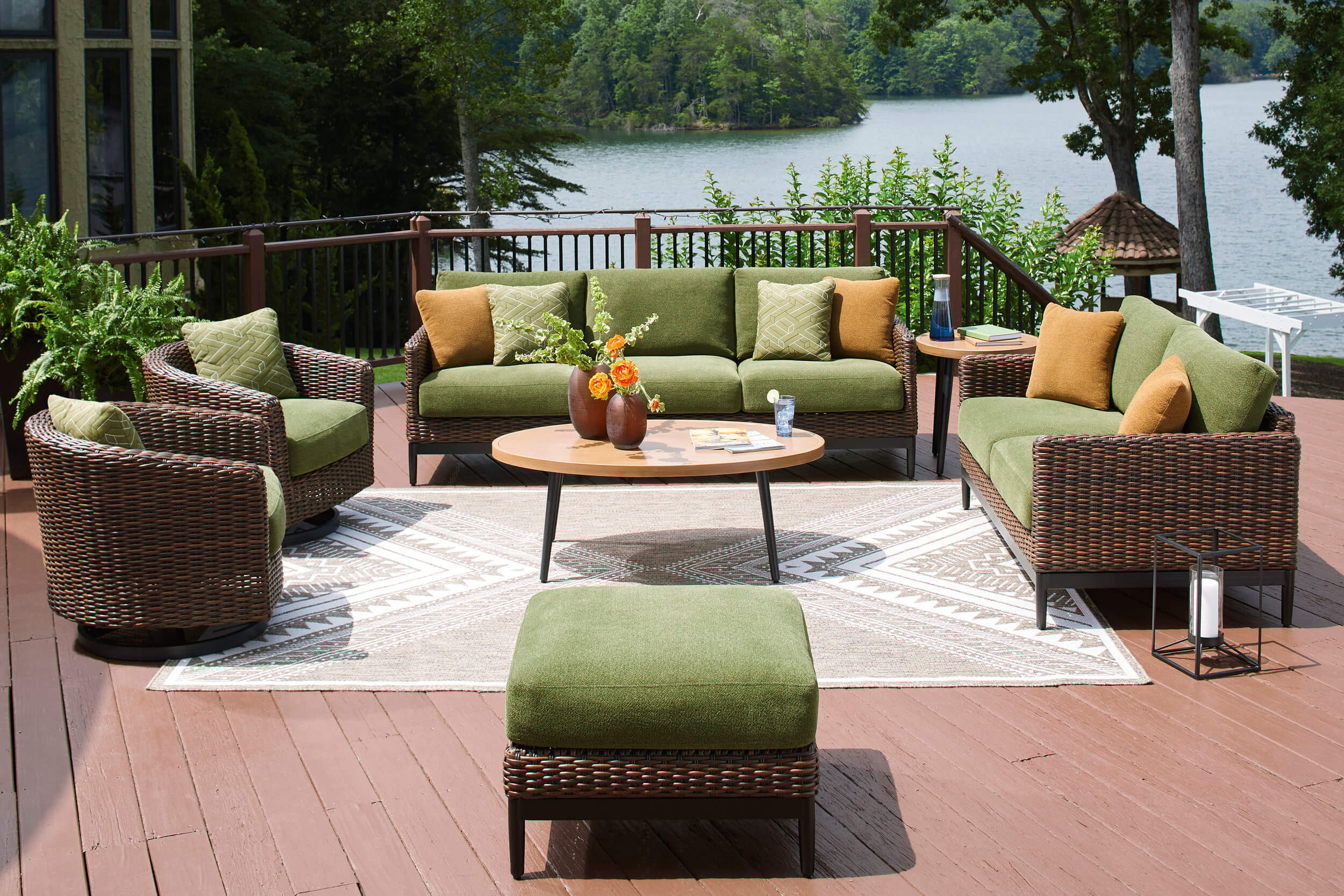 Horizon Hall Resin Wicker/Aluminum Sofa with Cushion