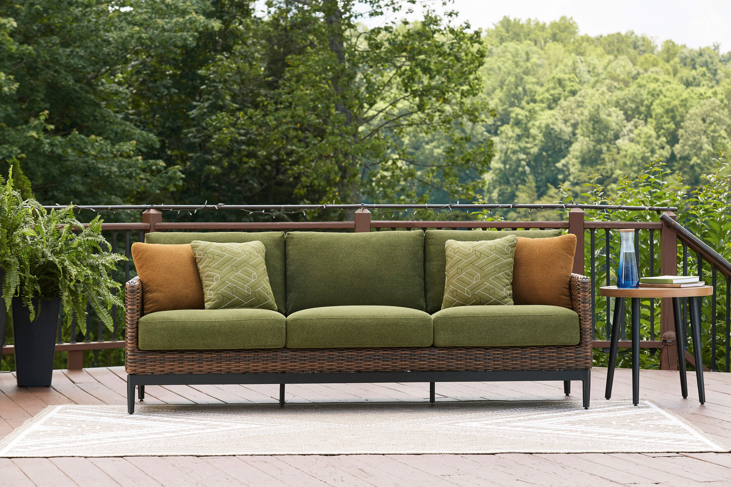 Horizon Hall Resin Wicker/Aluminum Sofa with Cushion