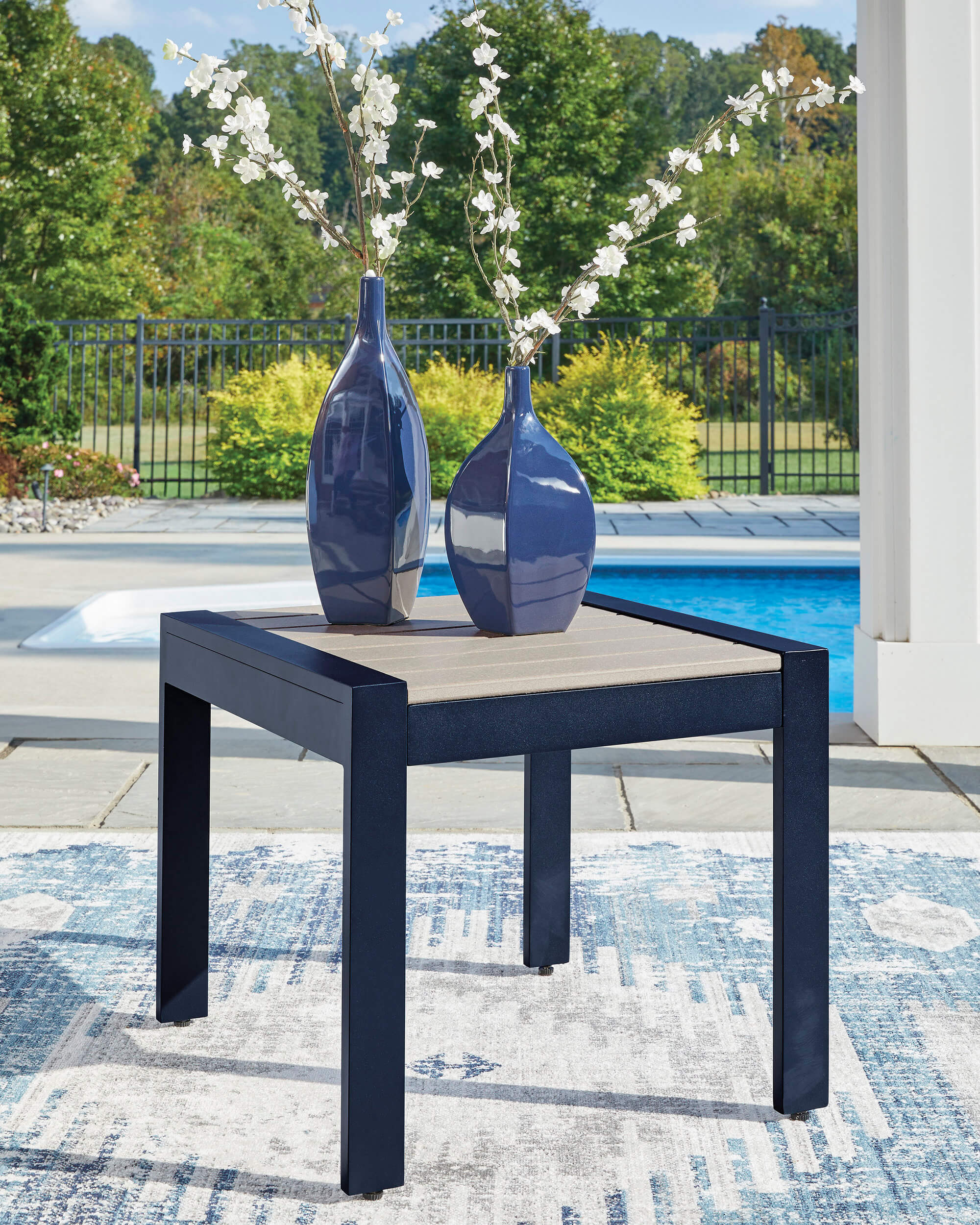 East Beach HDPE/Polyester Patio Set