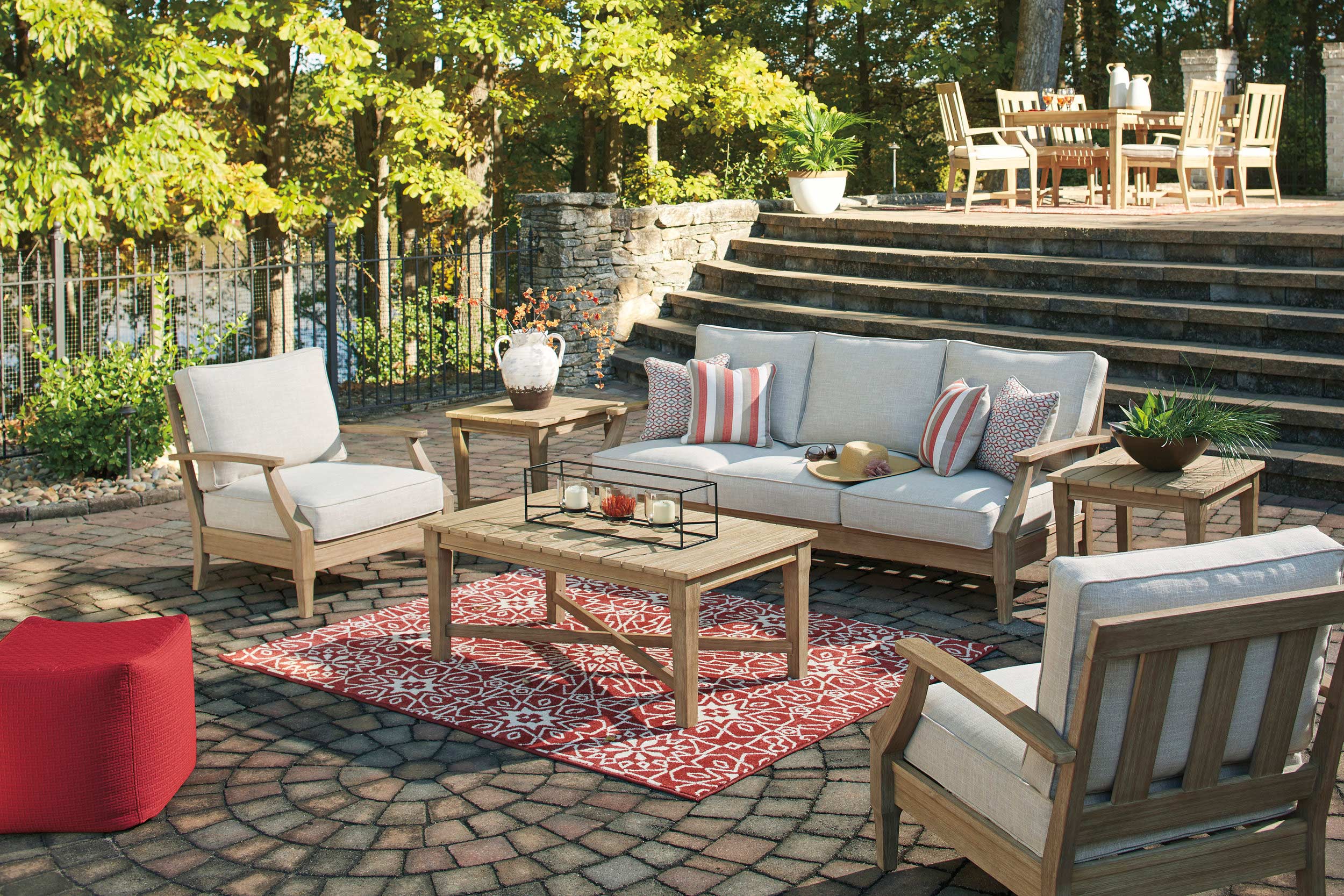 Carter Hall Polyester/Wood Outdoor Sofa with Cushion