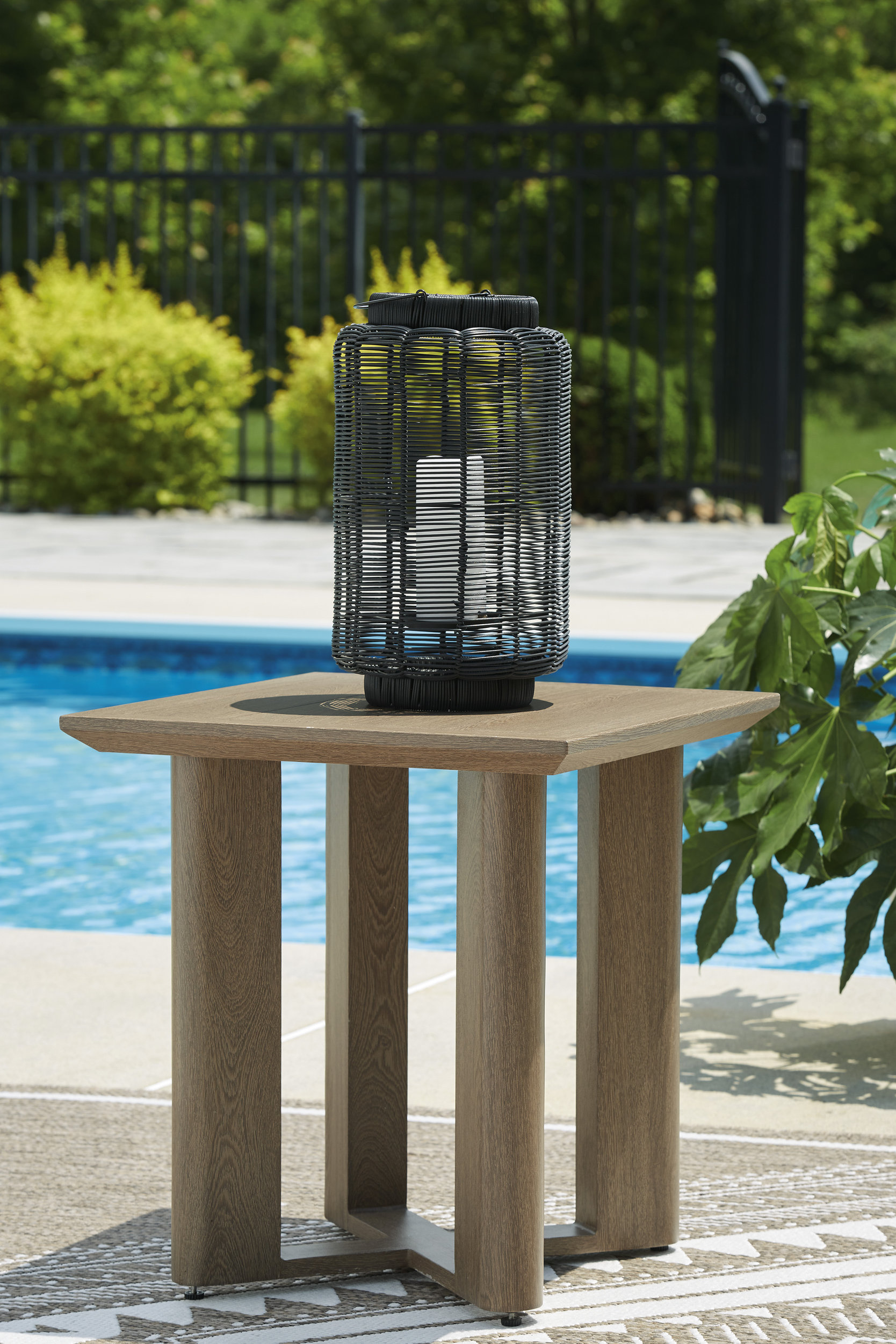 Serene Bay Aluminum/Polyester Patio Set