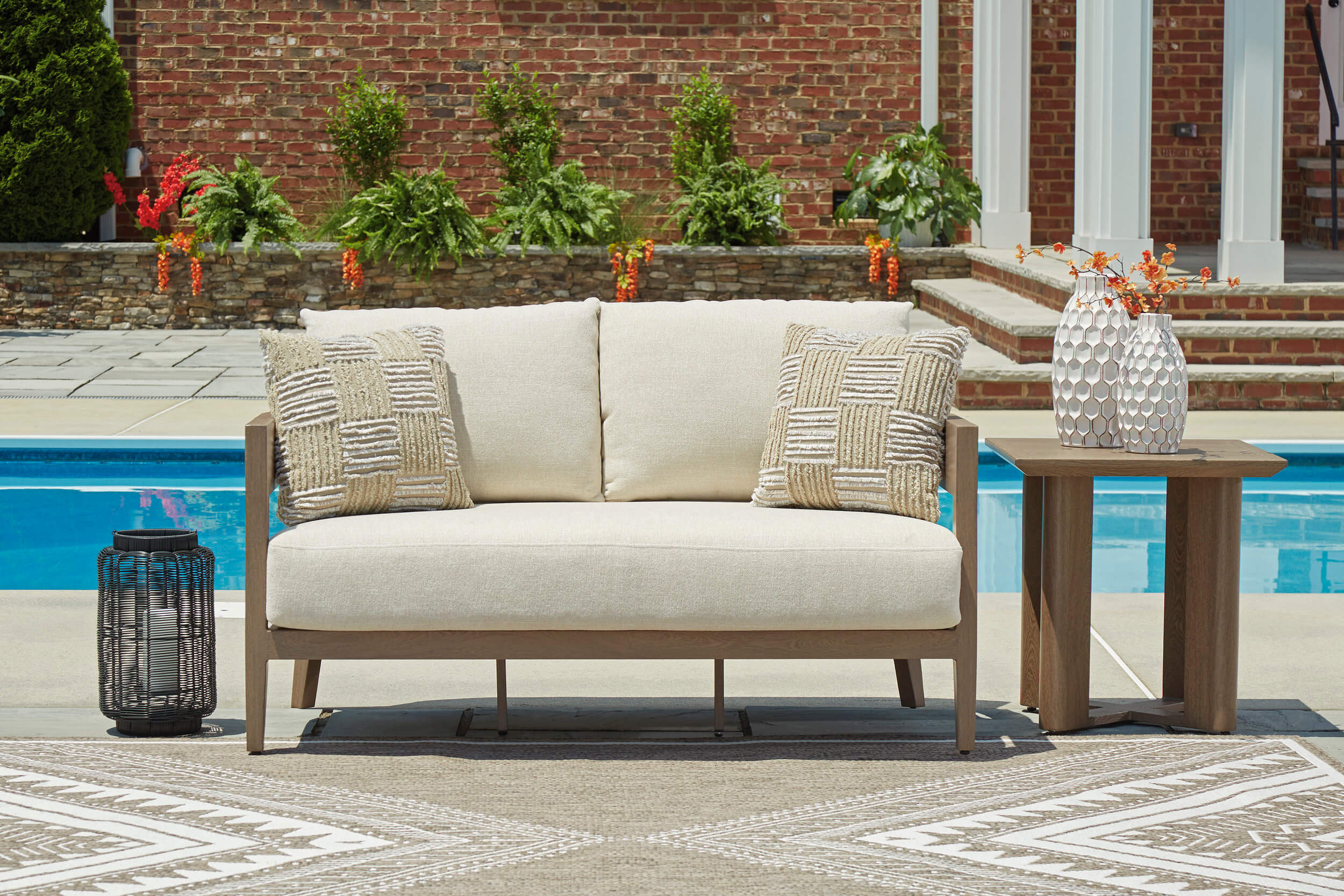Serene Bay Aluminum/Polyester Patio Set