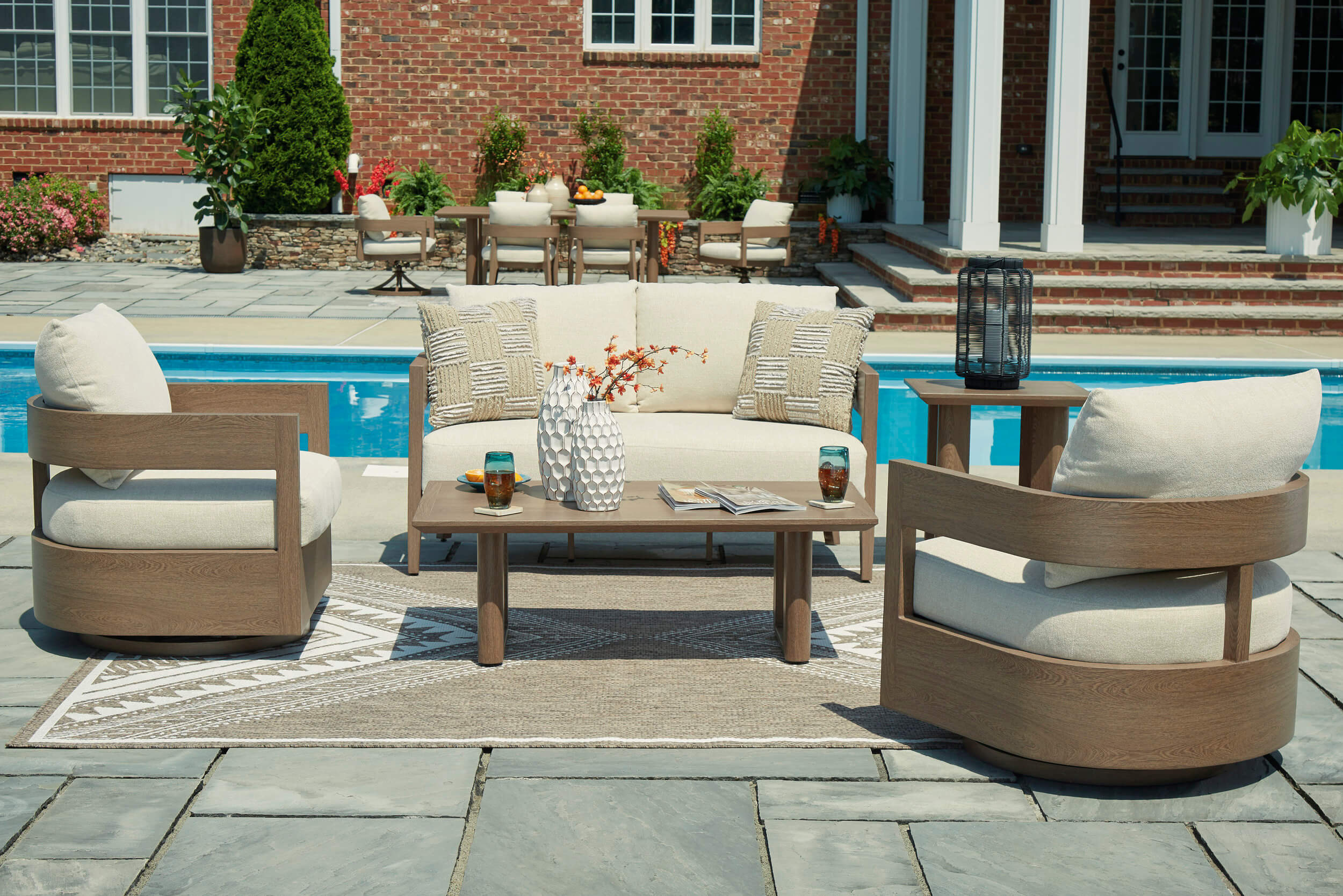 Serene Bay Square Aluminum End Table