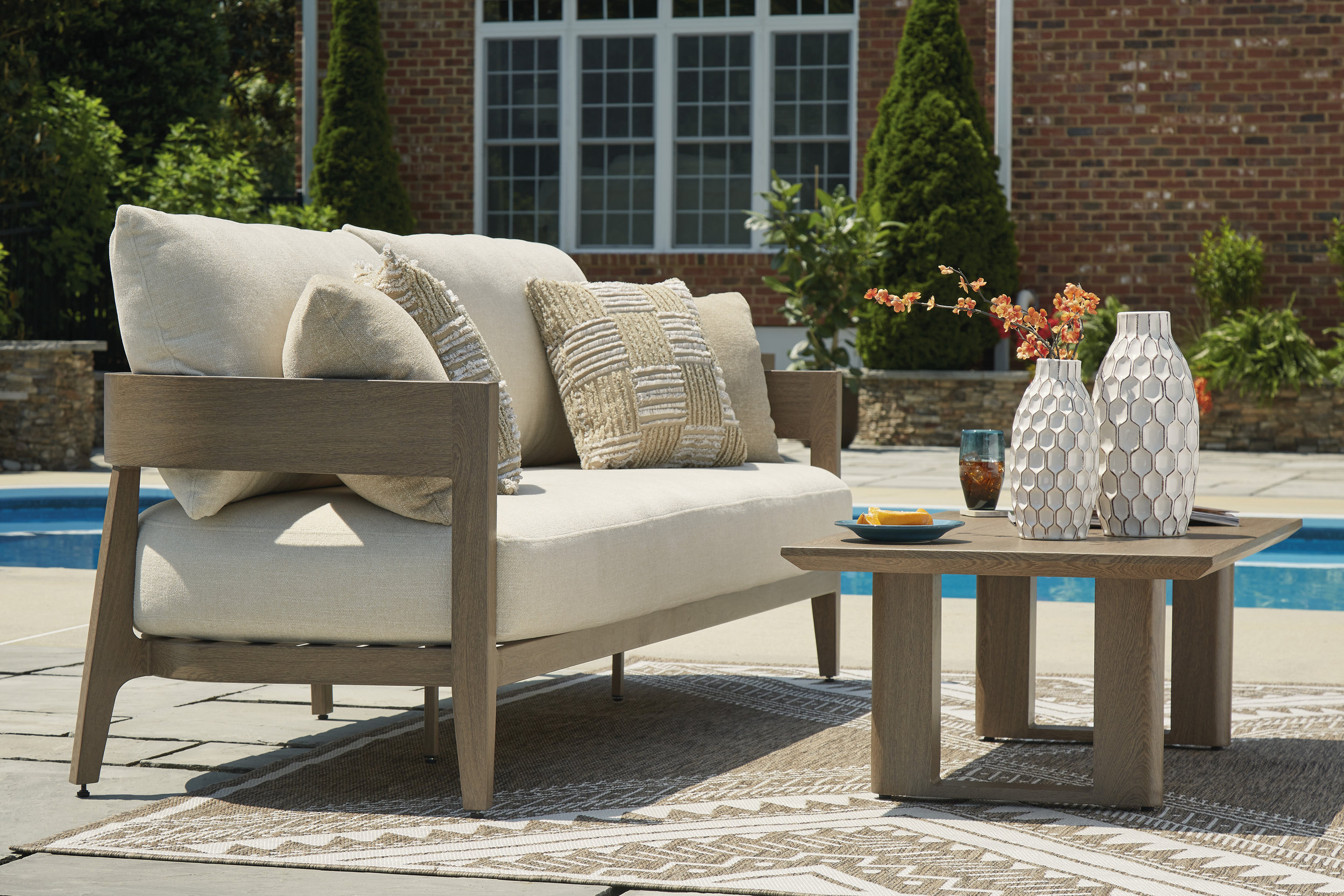 Serene Bay Aluminum/Polyester Sofa with Cushion