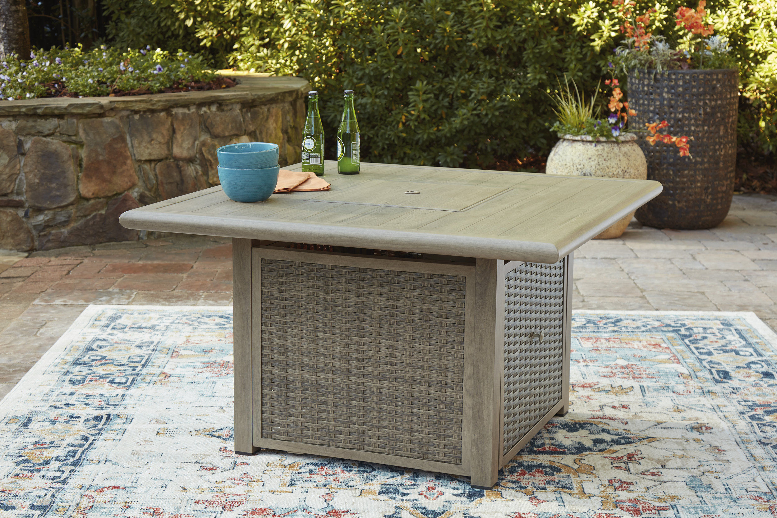 Cliff Trails Square Aluminum/Resin Wicker Fire Pit Table