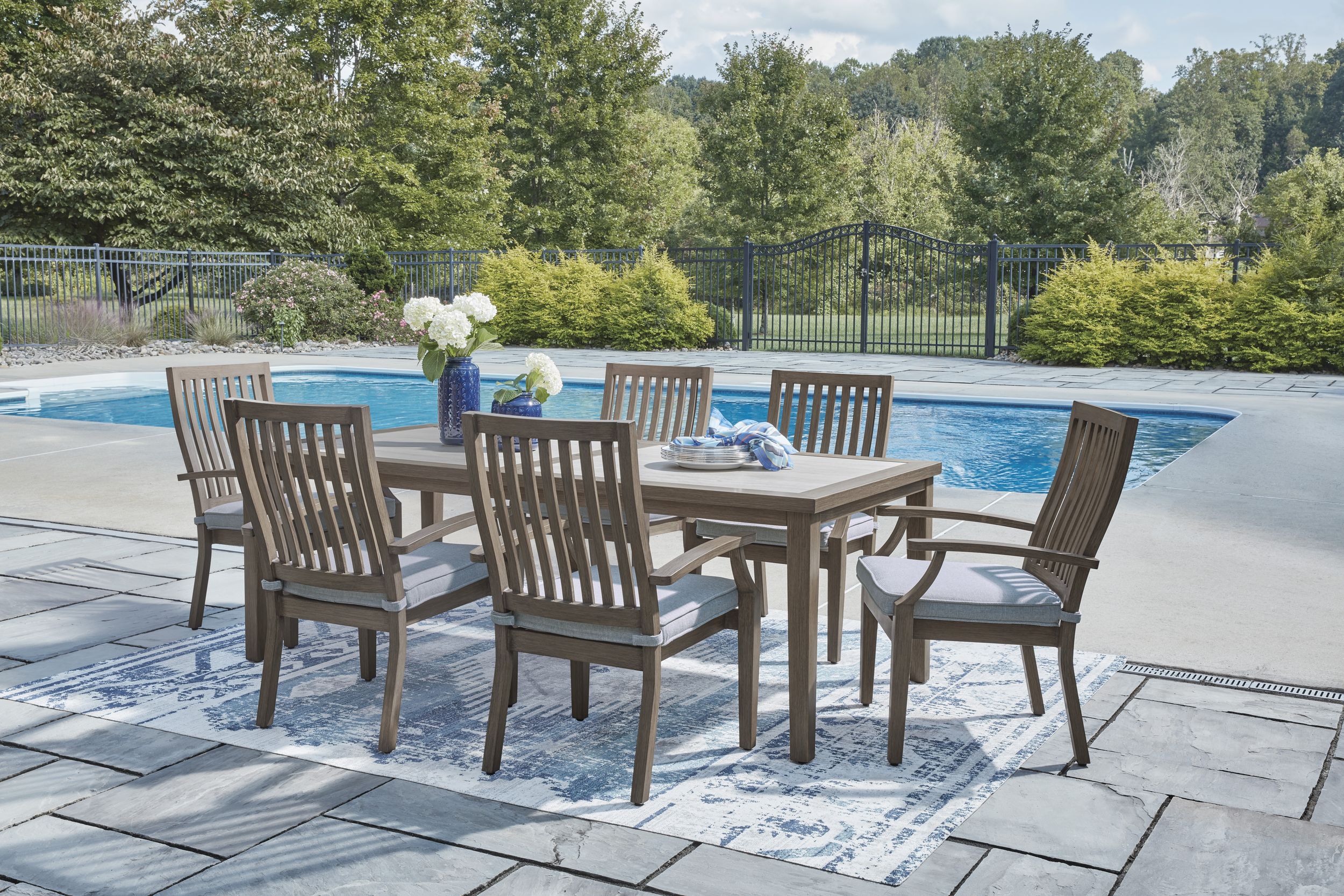 Rainier Ranch 2-Piece Aluminum Armchair with Cushion