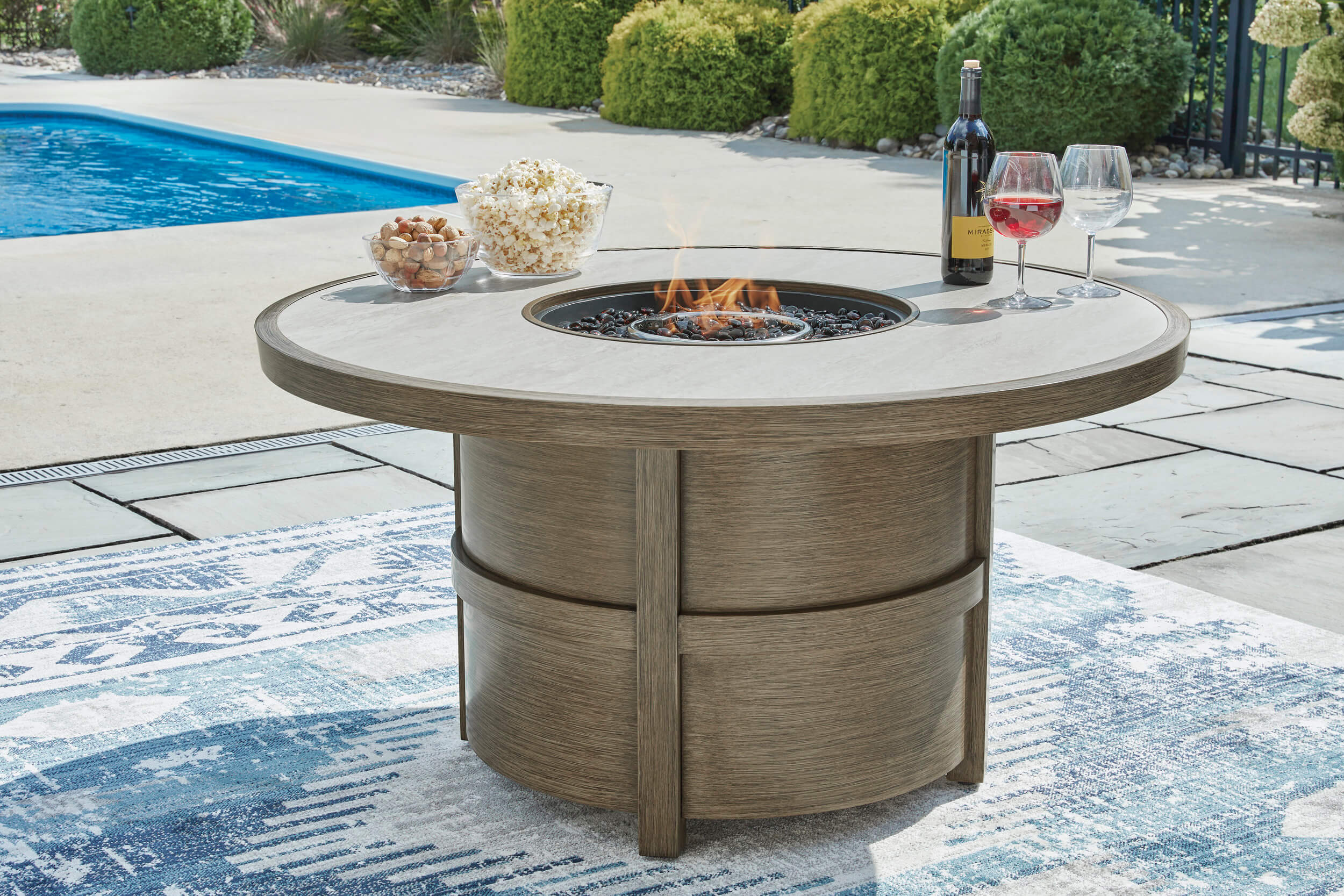 Rainier Ranch Aluminum/Polyester Patio Set
