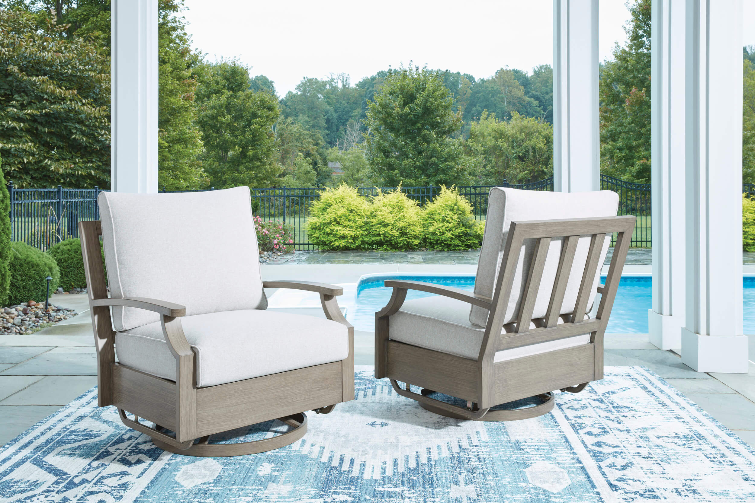 Rainier Ranch Aluminum/Polyester Patio Set