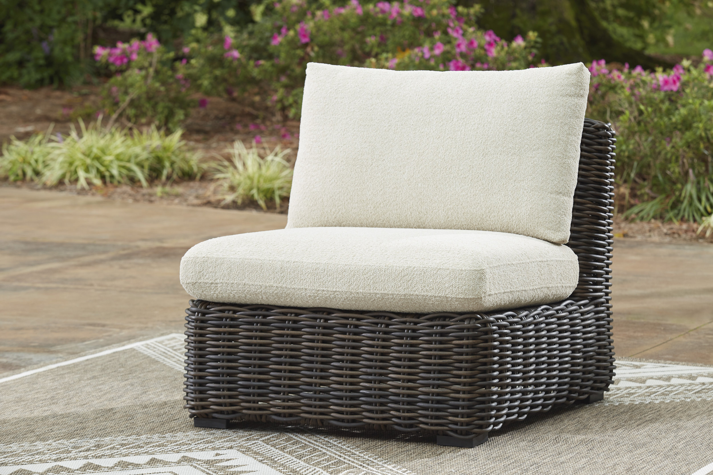 Kimora L-Shaped Resin Wicker/Aluminum 4-Piece Outdoor Sectional