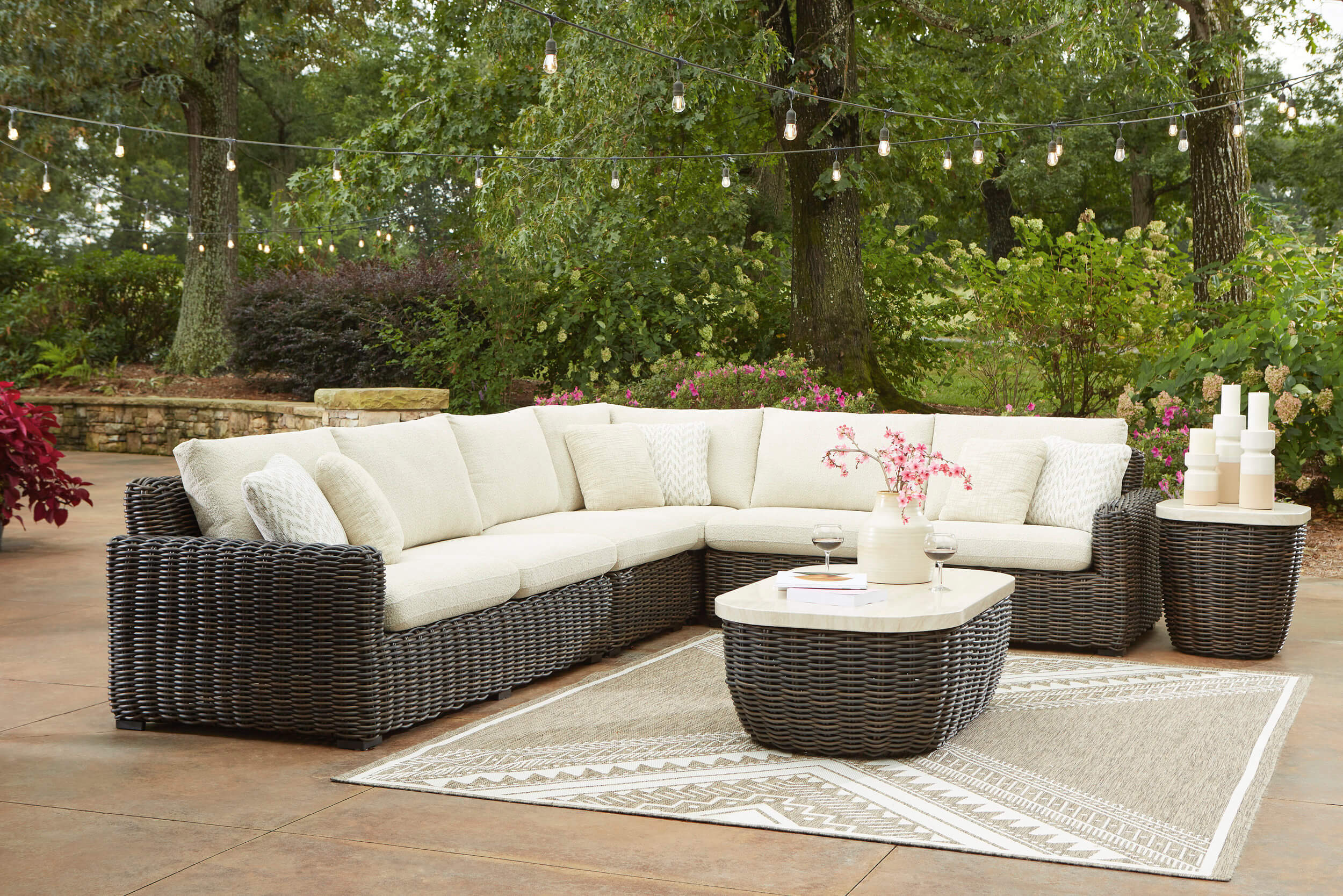 Kimora L-Shaped Resin Wicker/Aluminum 4-Piece Outdoor Sectional