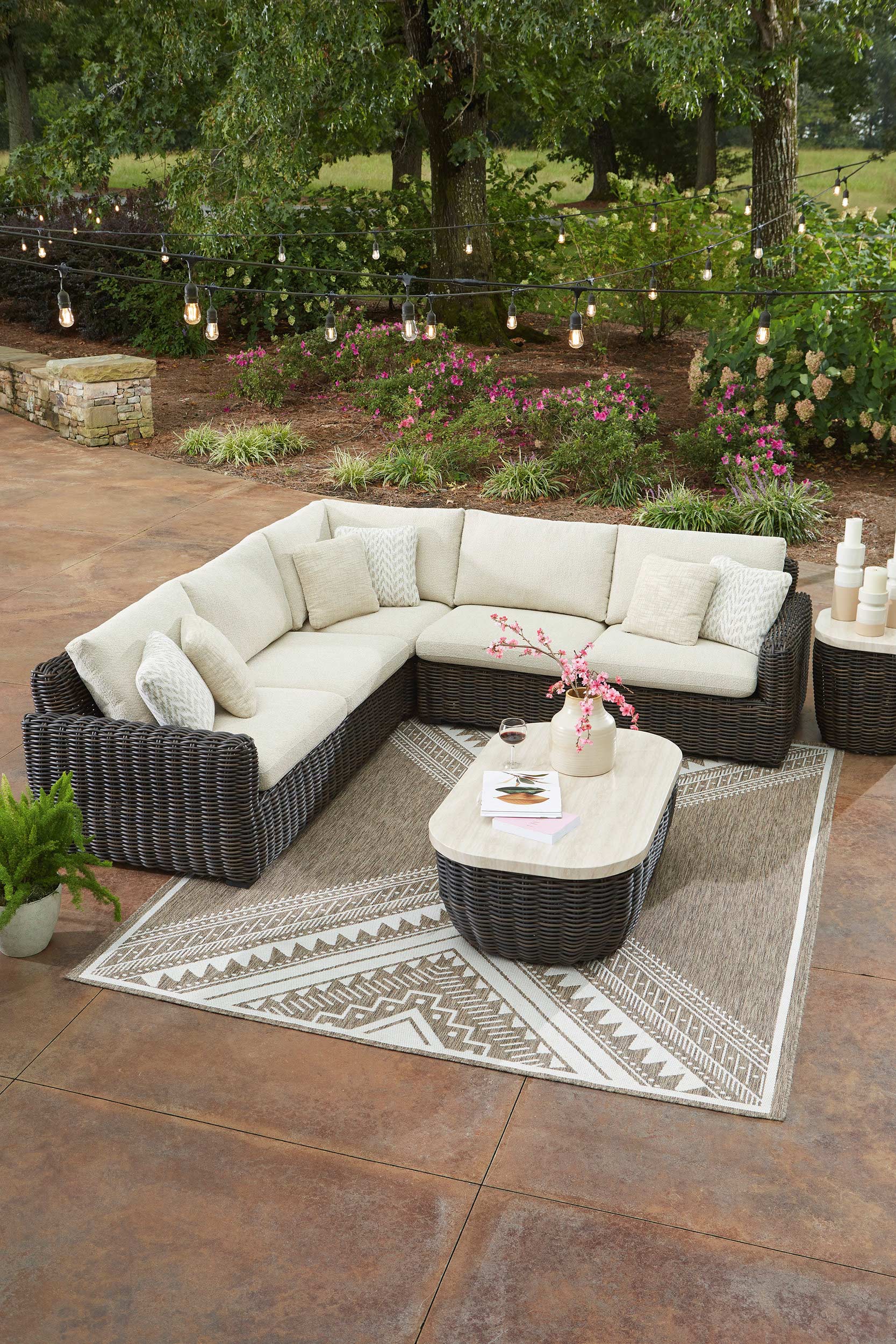 Kimora L-Shaped Resin Wicker/Aluminum 3-Piece Outdoor Sectional