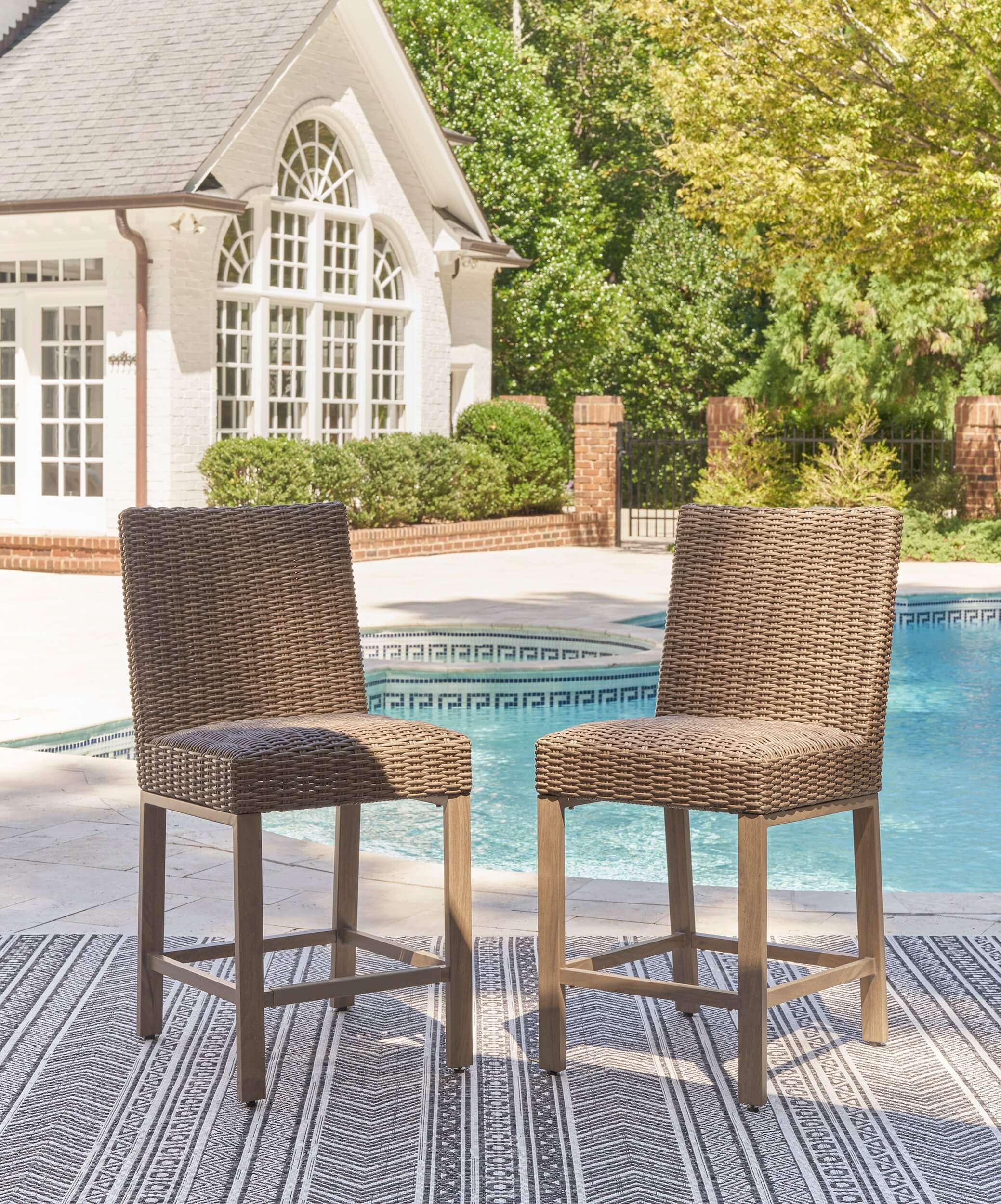 Walton Bridge Outdoor Resin Wicker Square Patio Bar Set w/Fire Pit