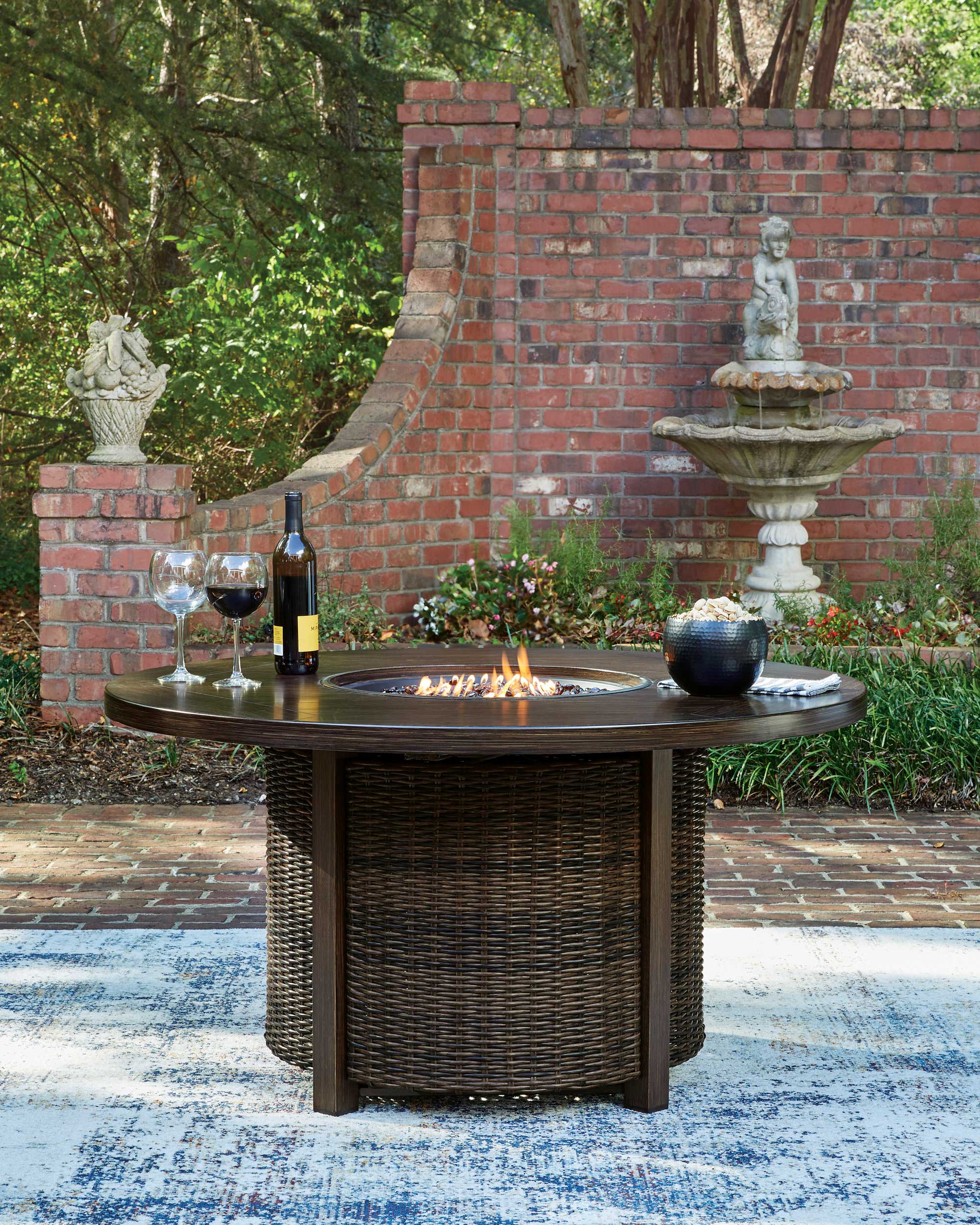 Monterey Point Resin Wicker/Aluminum Patio Set