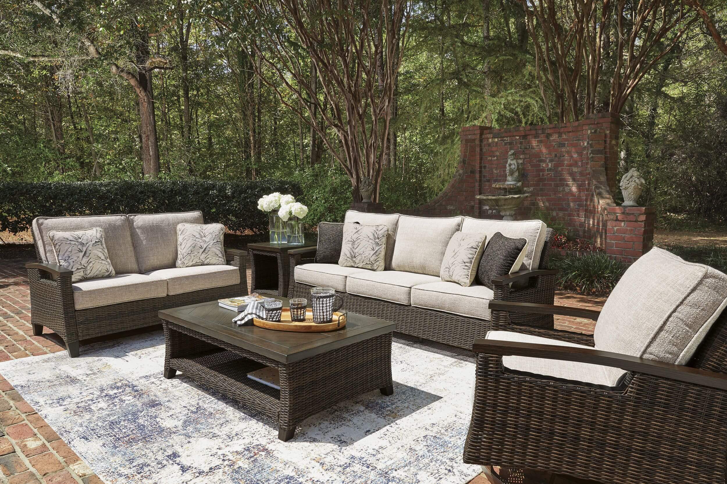 Monterey Point Resin Wicker/Aluminum Patio Set