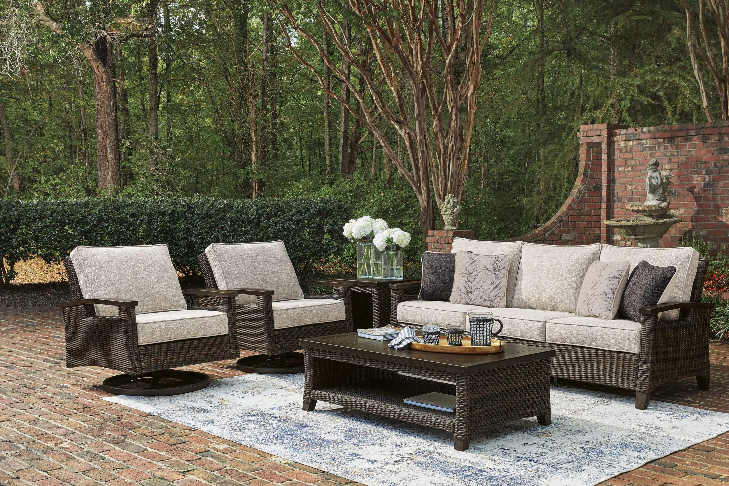 Monterey Point Resin Wicker/Aluminum Sofa with Cushion
