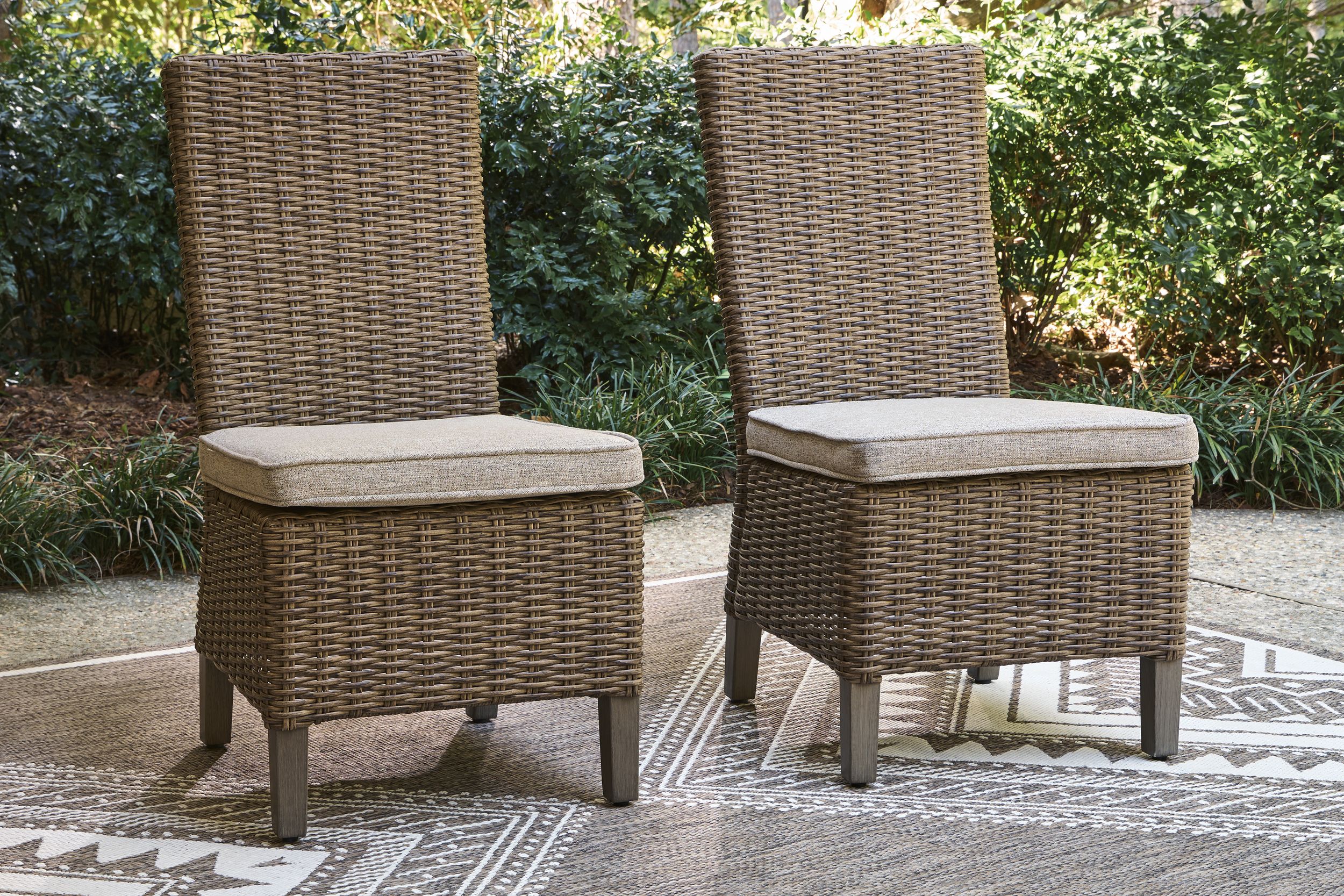 Laguna Heights Wicker/Aluminum Side Chair with Cushion