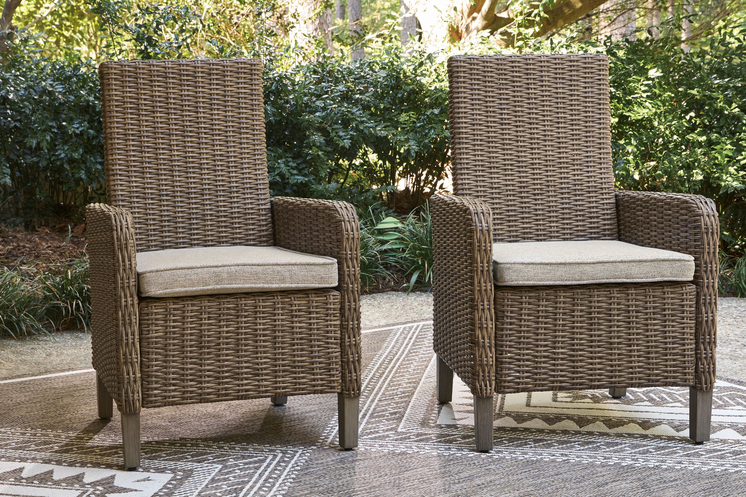 Laguna Heights Wicker/Aluminum Armchair with Cushion