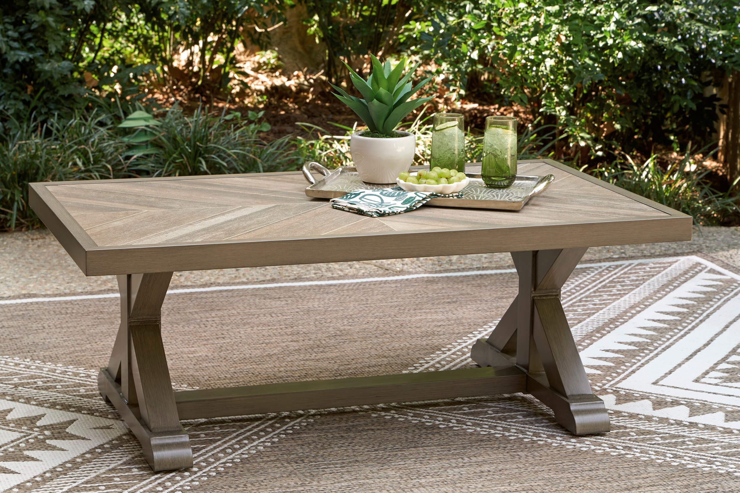 Laguna Heights Resin Wicker/Aluminum Patio Set