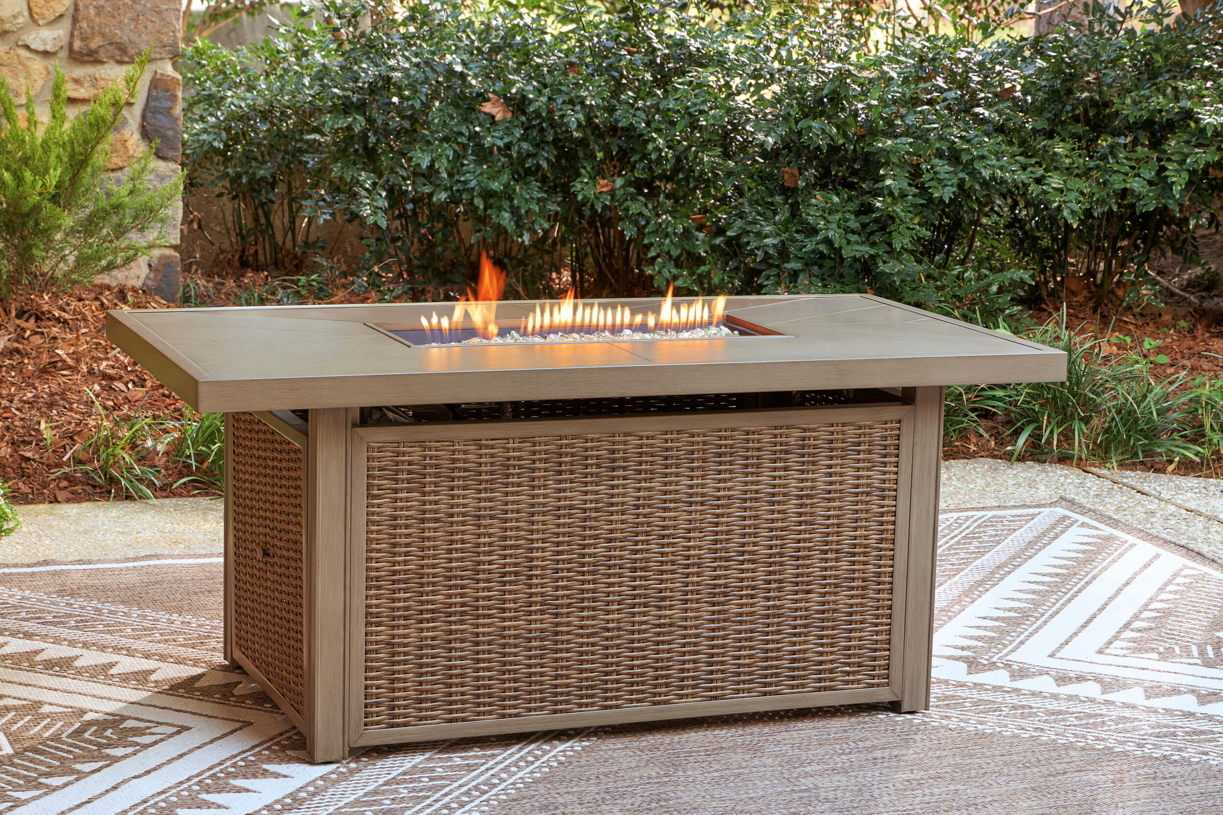 Laguna Heights Resin Wicker/Aluminum Patio Set