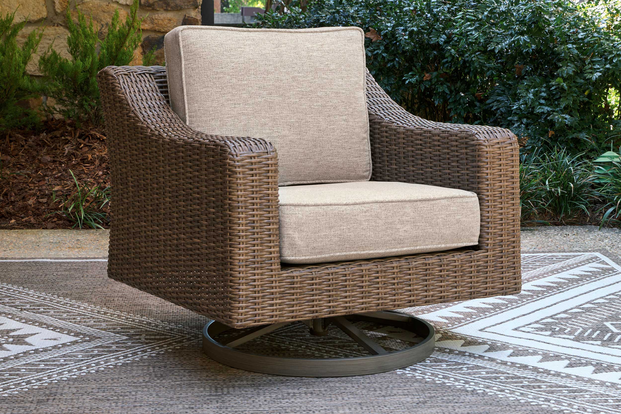 Laguna Heights Resin Wicker/Aluminum Patio Set