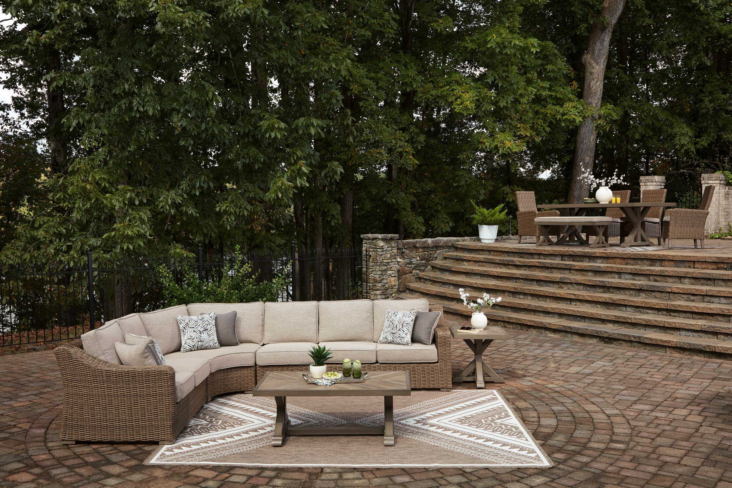 Laguna Heights L-Shaped Resin Wicker/Aluminum 4-Piece Outdoor Sectional