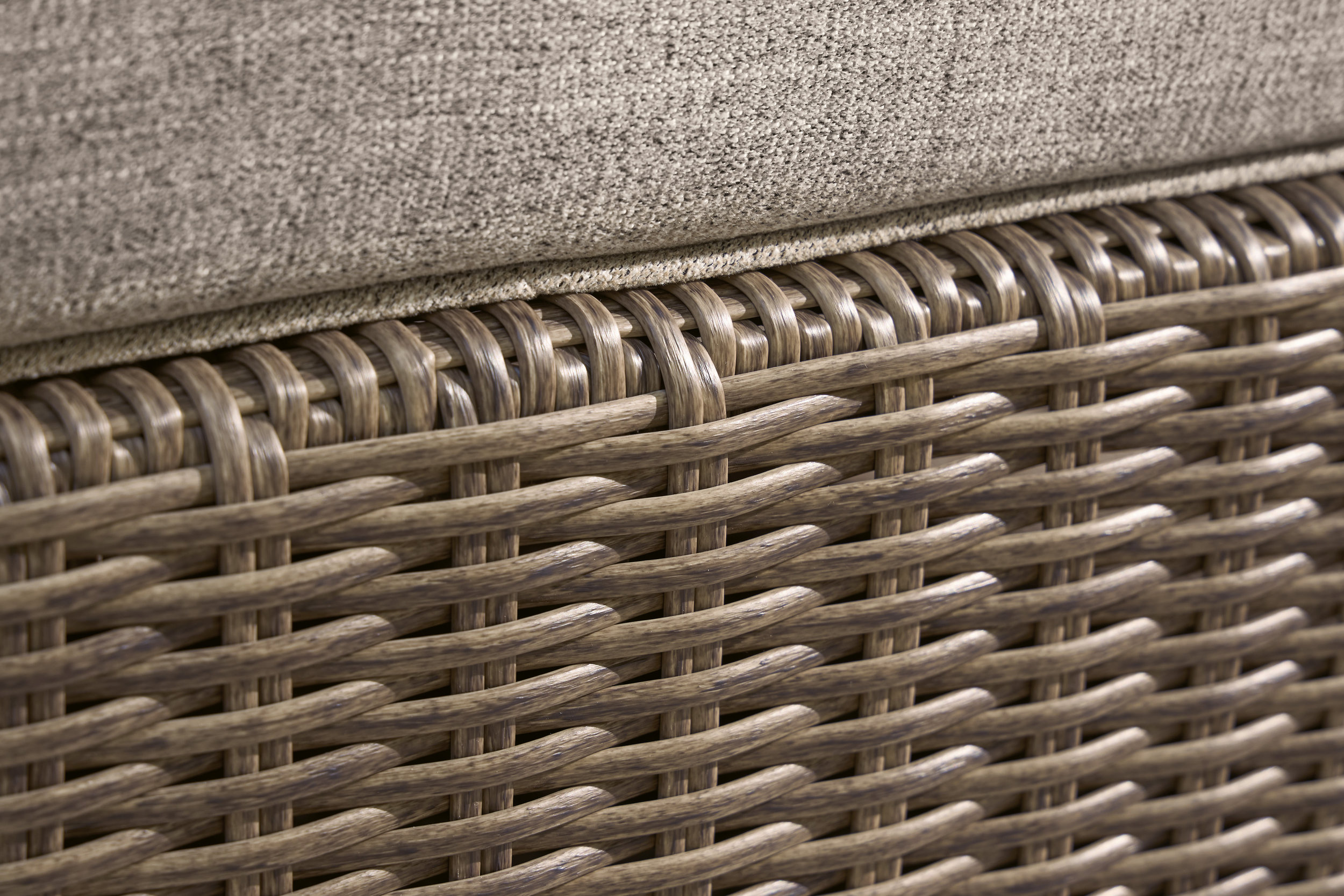 Laguna Heights Resin Wicker/Aluminum Recliner with Cushion