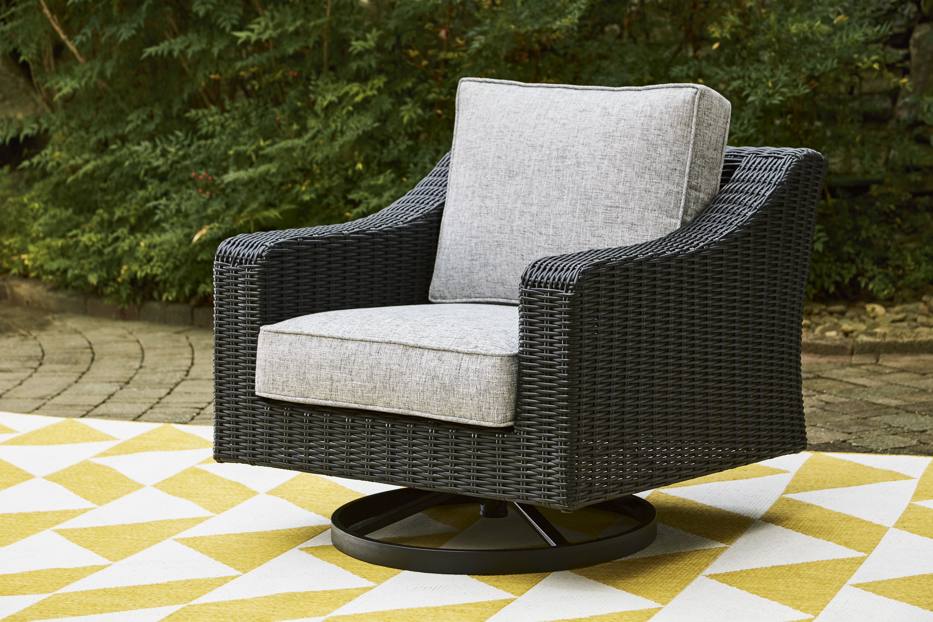 Beachcroft Outdoor Nuvella Fabric/Resin Wicker Swivel Lounge Chair