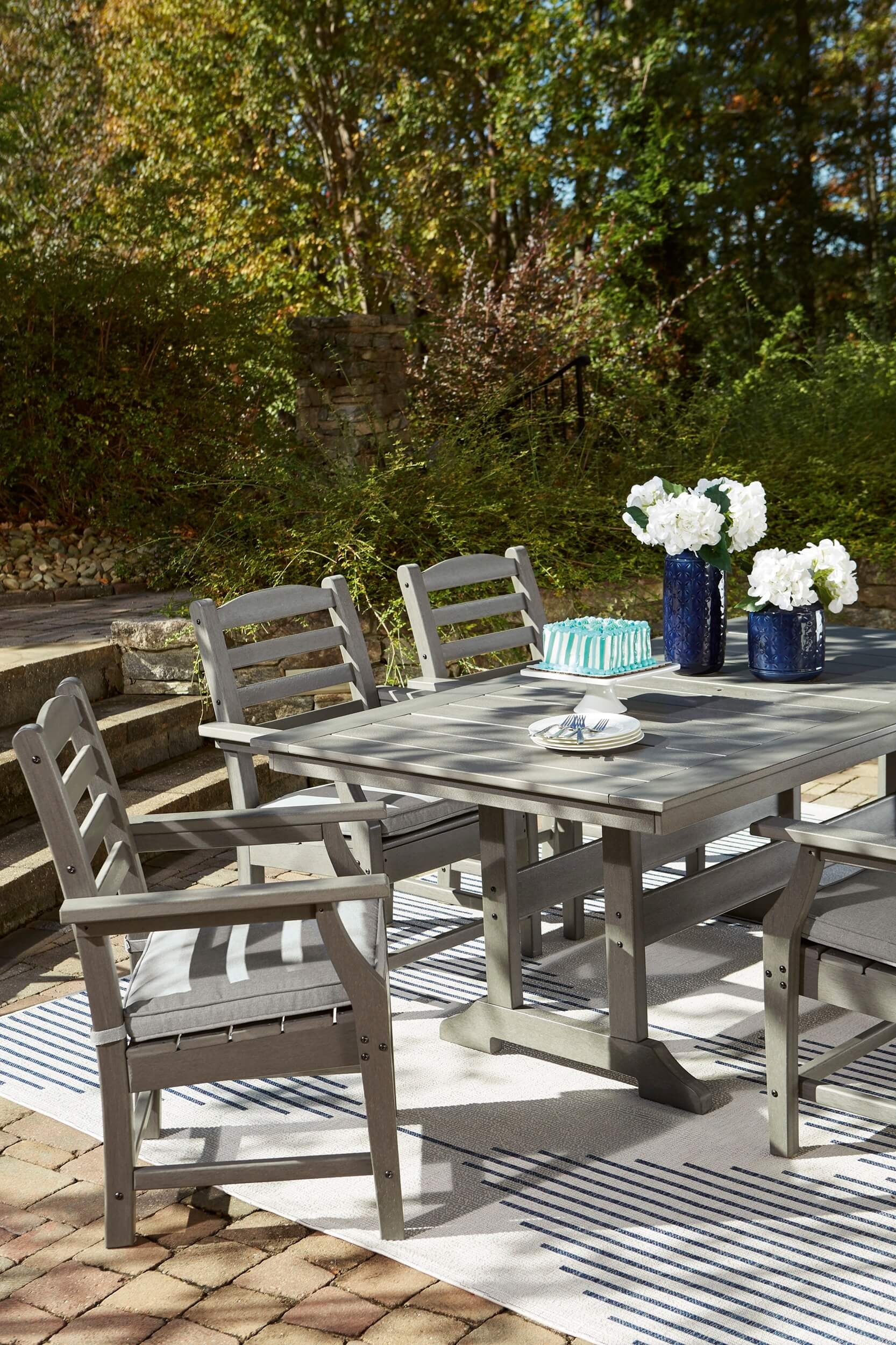Visola Outdoor High-Density Polyethylene Rectangular Dining Table