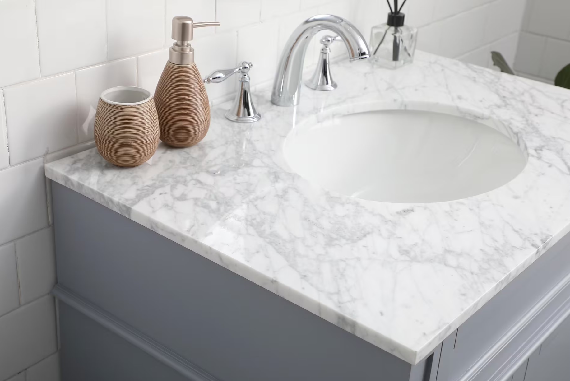Park Ave 32" Single Bathroom Vanity Set