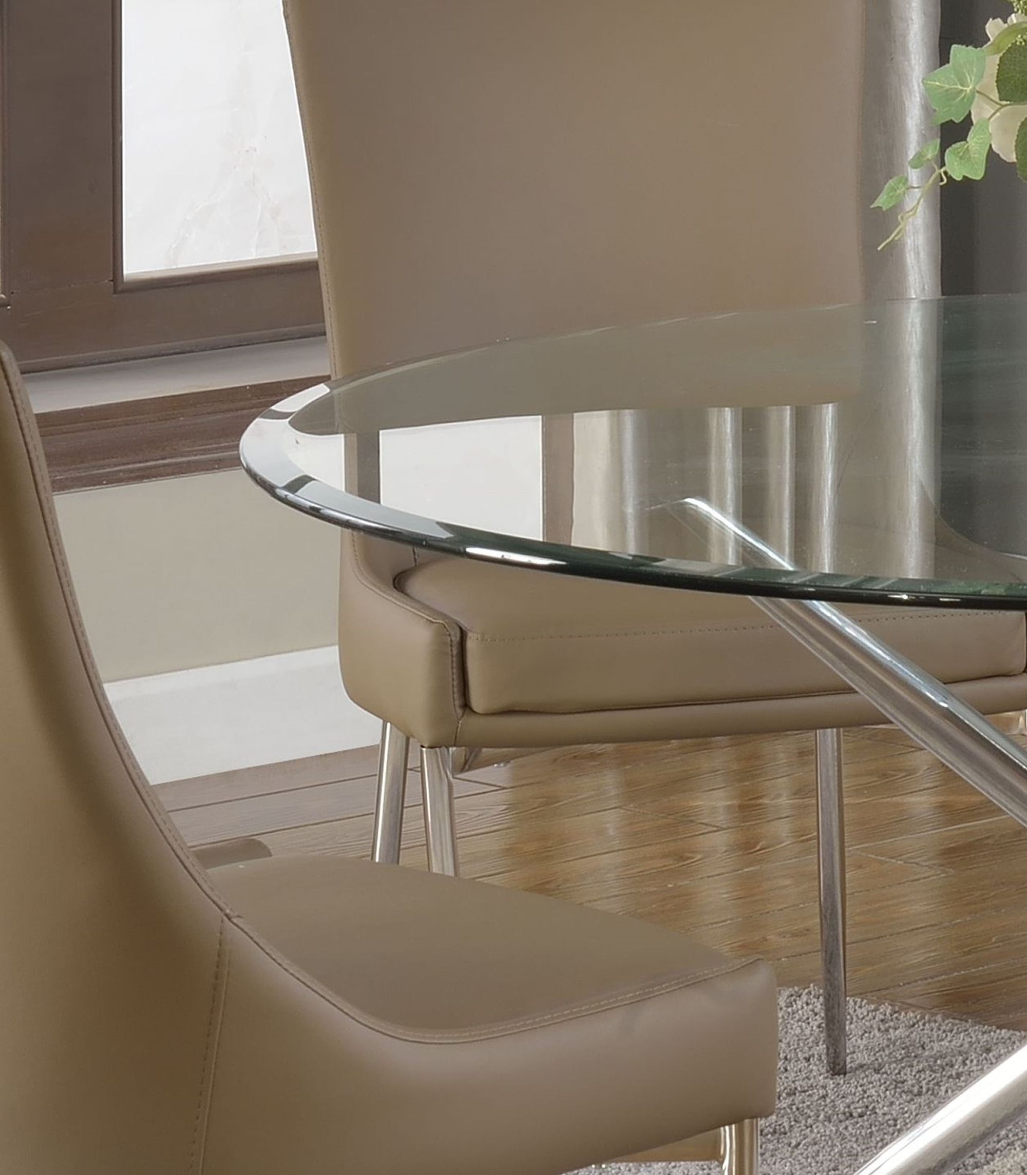 Patricia 43" Round Glass Dining Table