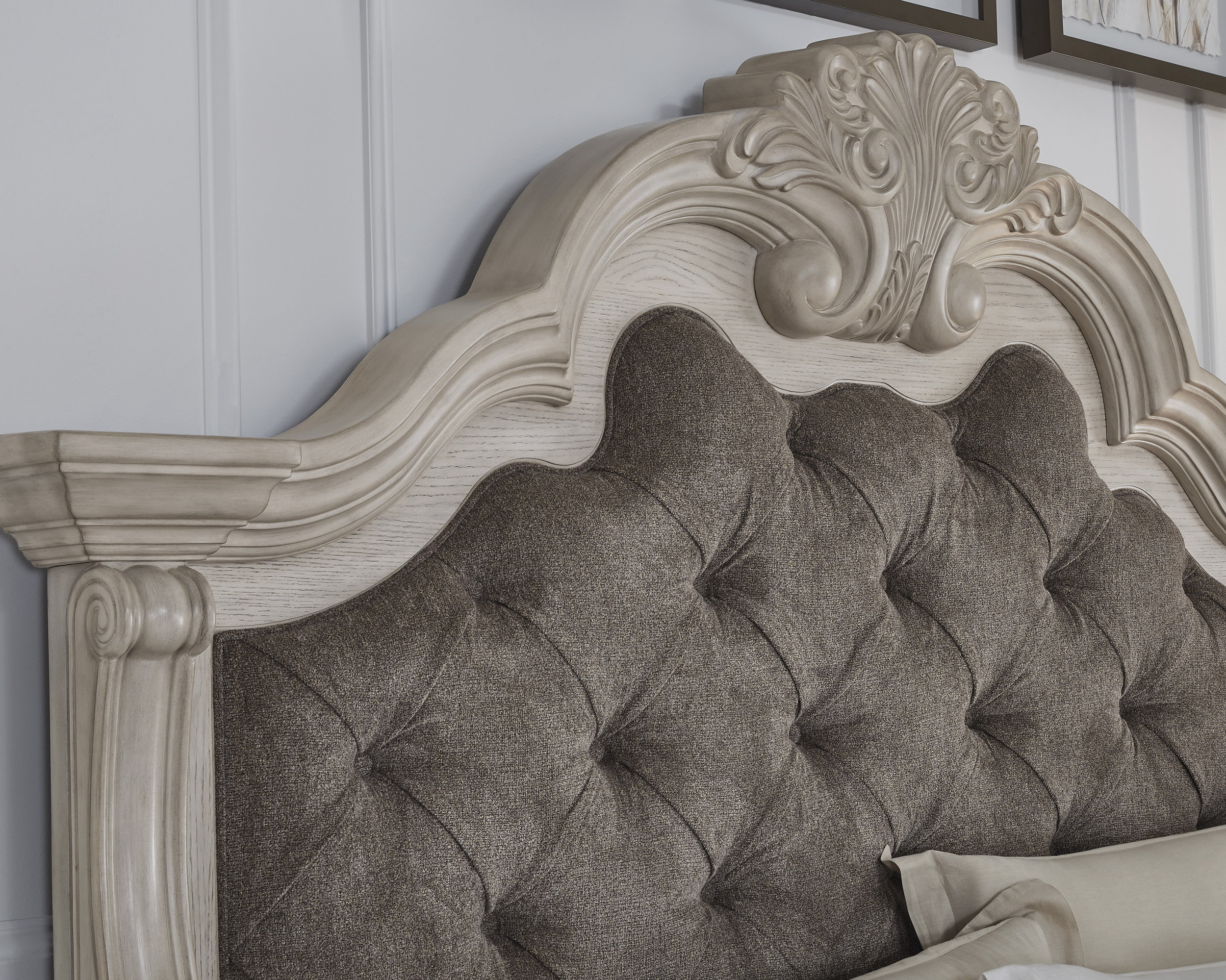 Bruchandi Fabric/MDF/Wood Veneer Upholstered Panel Bed