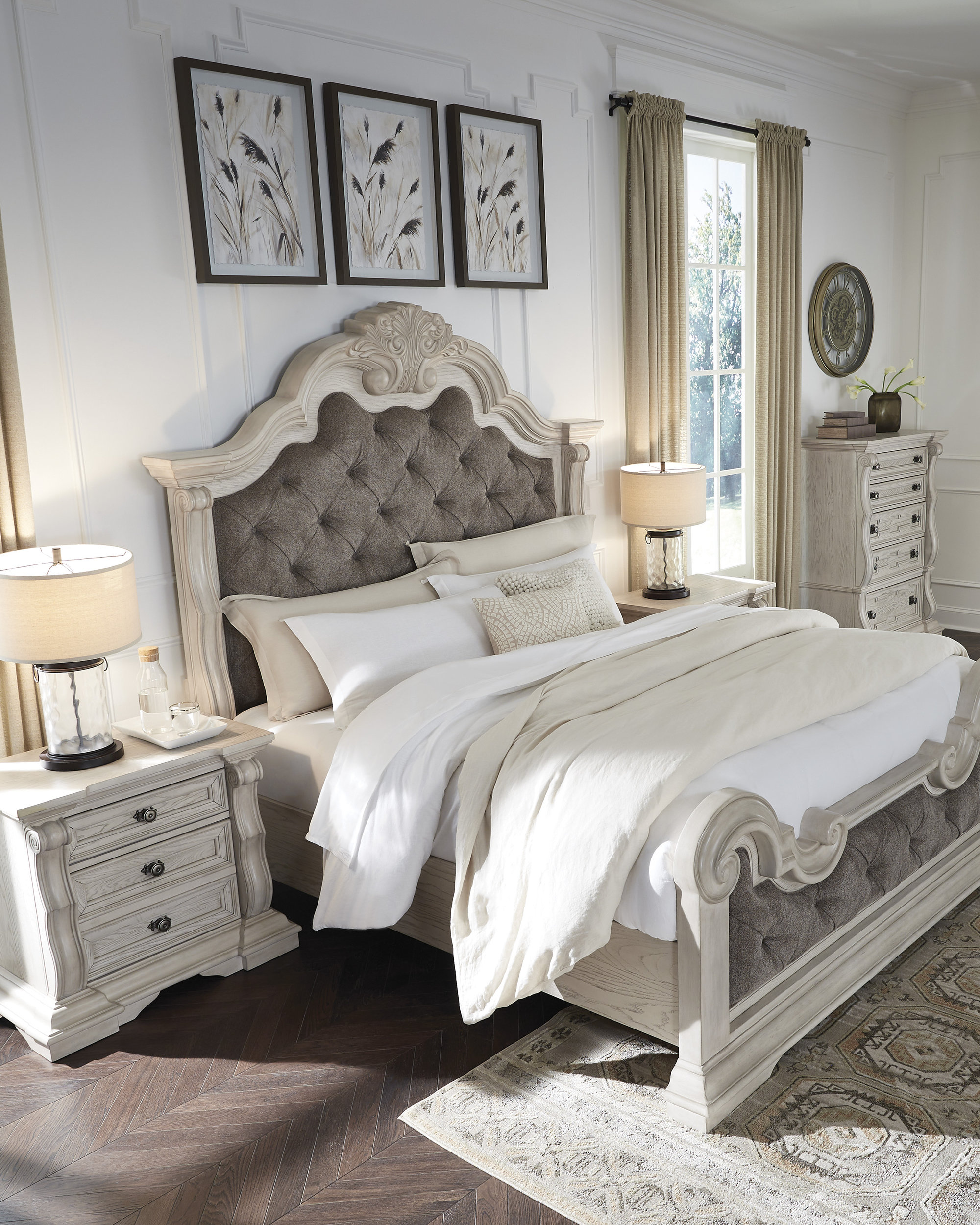 Bruchandi Fabric/MDF/Wood Veneer Bedroom Set