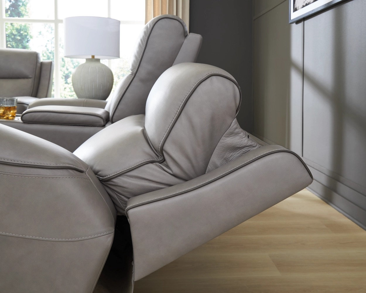 5Z-Comfort Leather/PVC Power Reclining Living Room Set
