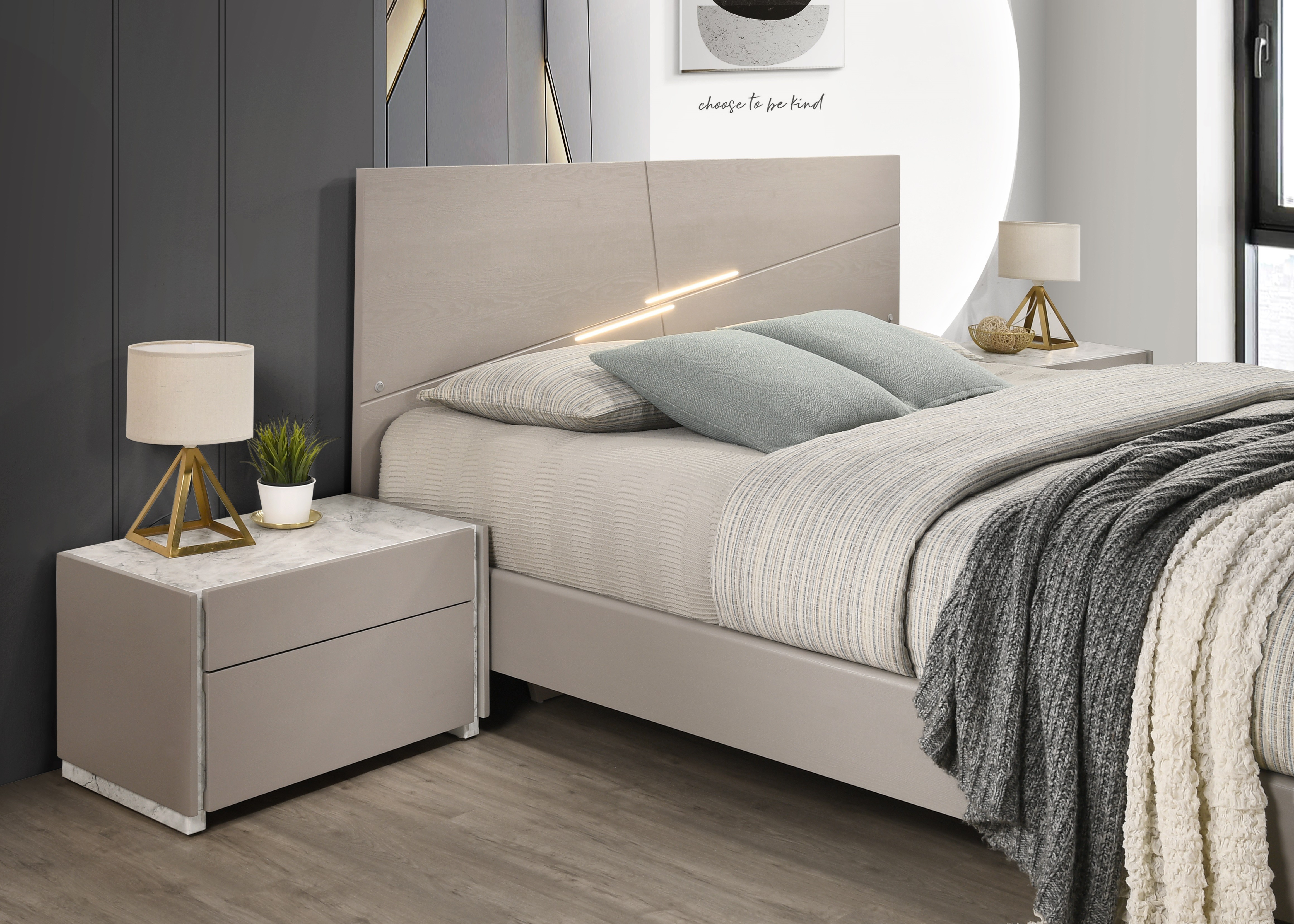 Pearl Bedroom Set