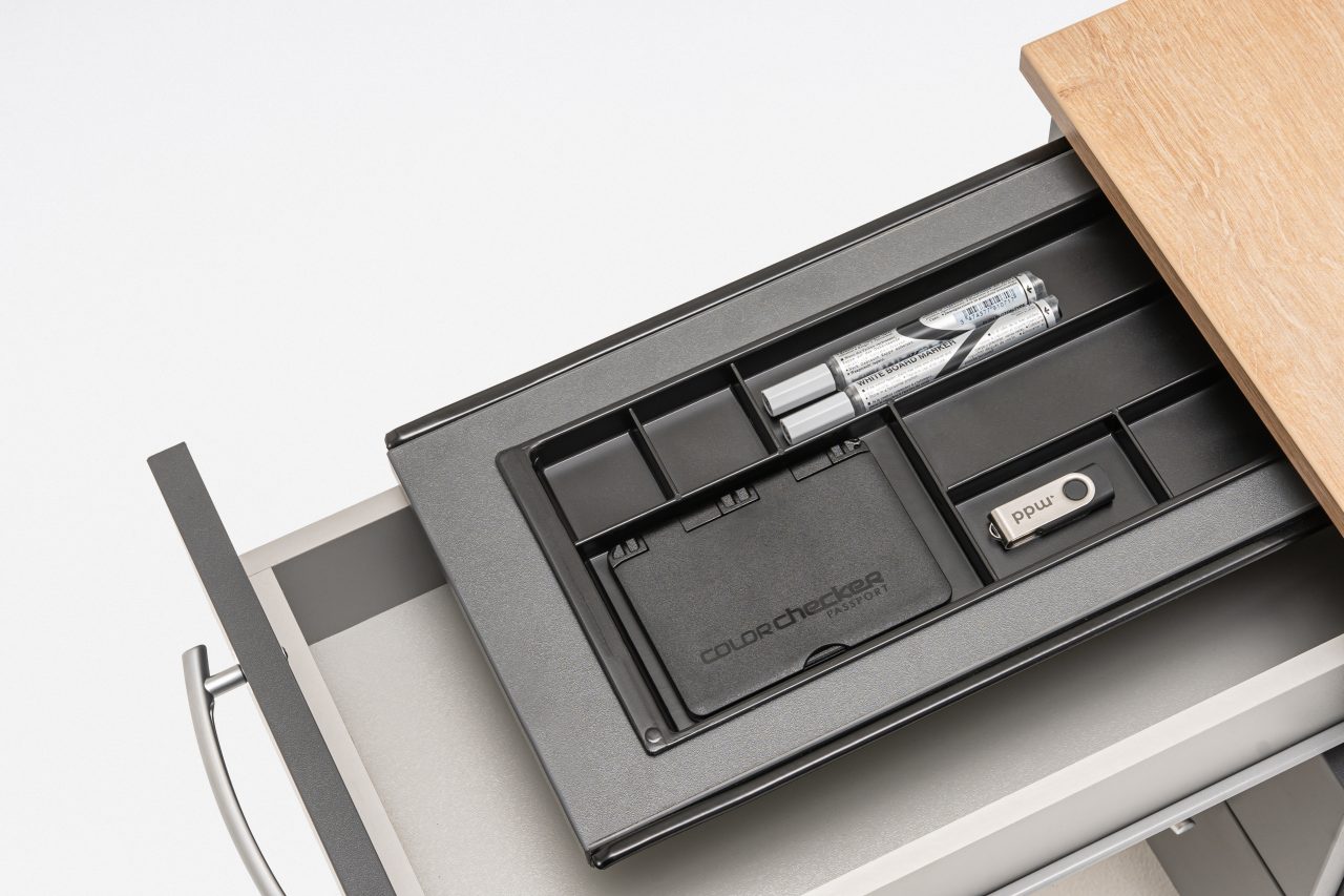 Basic Office Lockable Mobile Pedestal w/Drawers & Pencil Tray