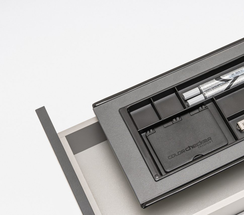 Basic Office Lockable Handleless Mobile Pedestal w/3 Drawers & Sliding Pencil Tray