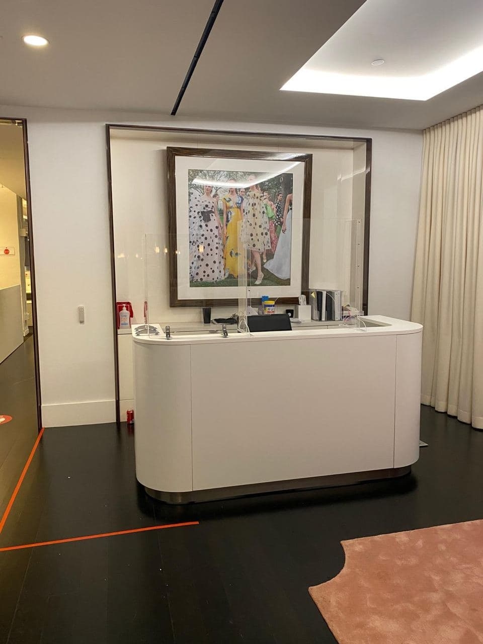 Cosy Office Reception Unit w/Desk, White by NARBUTAS